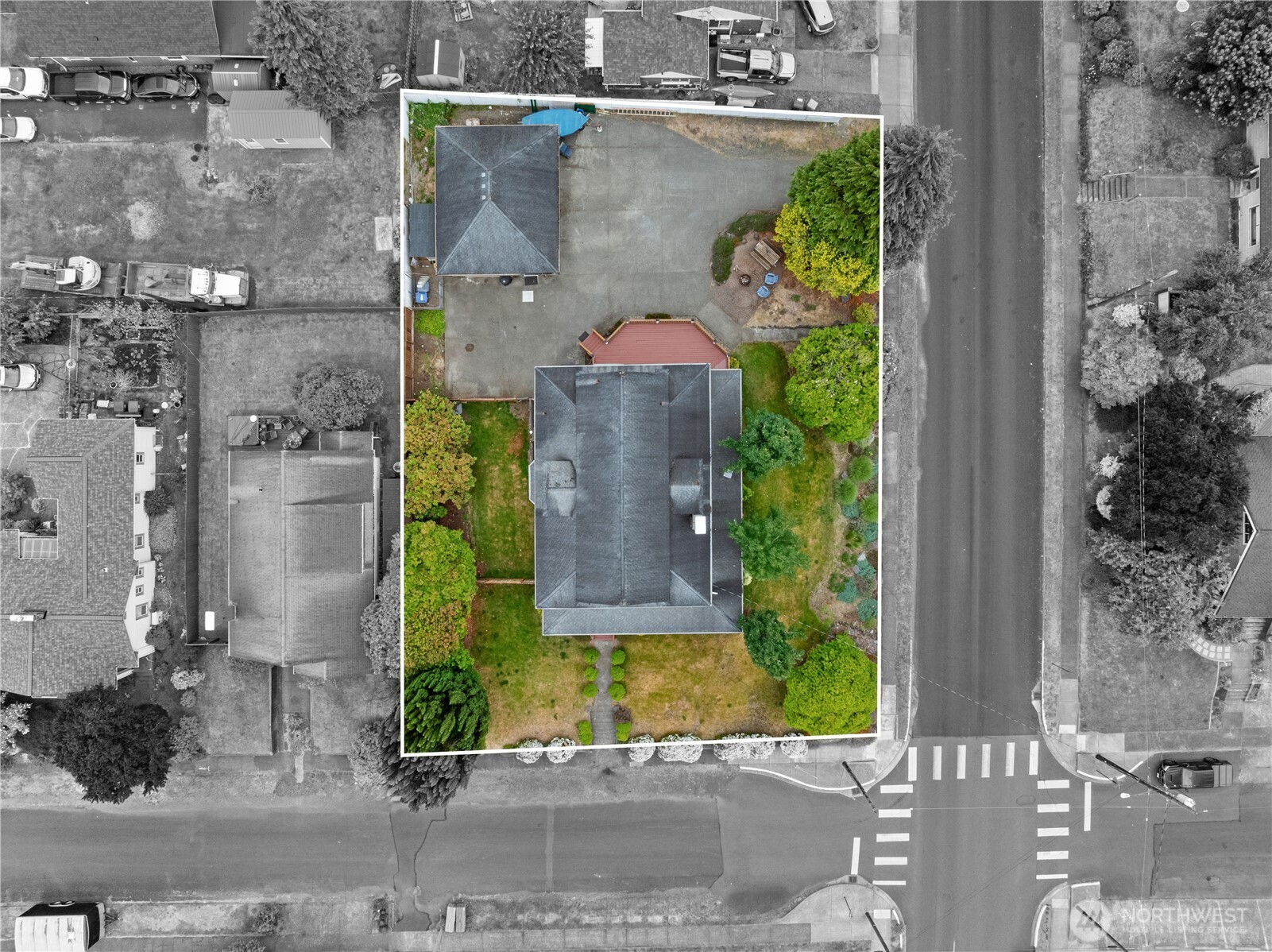 404 W Marcy Avenue Property Photo 3