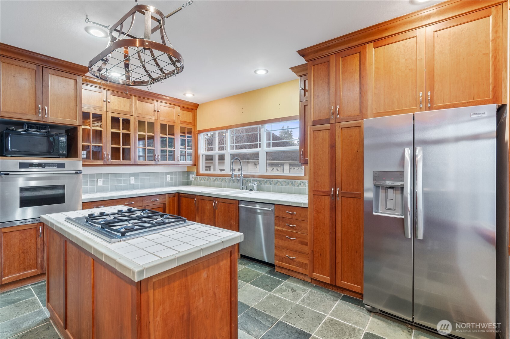 404 W Marcy Avenue Property Photo 13