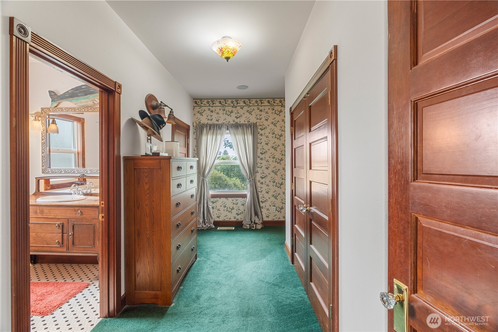 404 W Marcy Avenue Property Photo 20