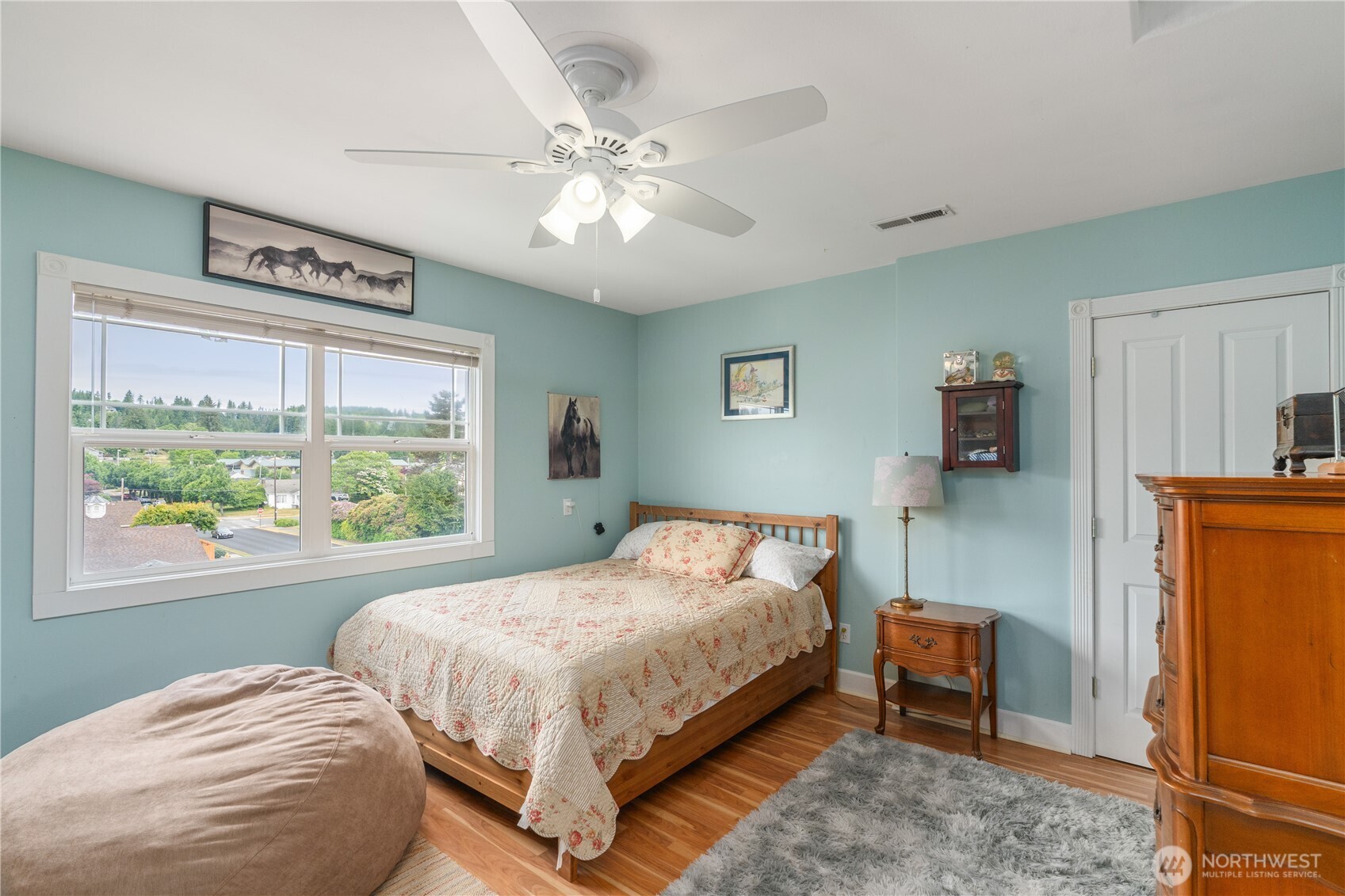 404 W Marcy Avenue Property Photo 28