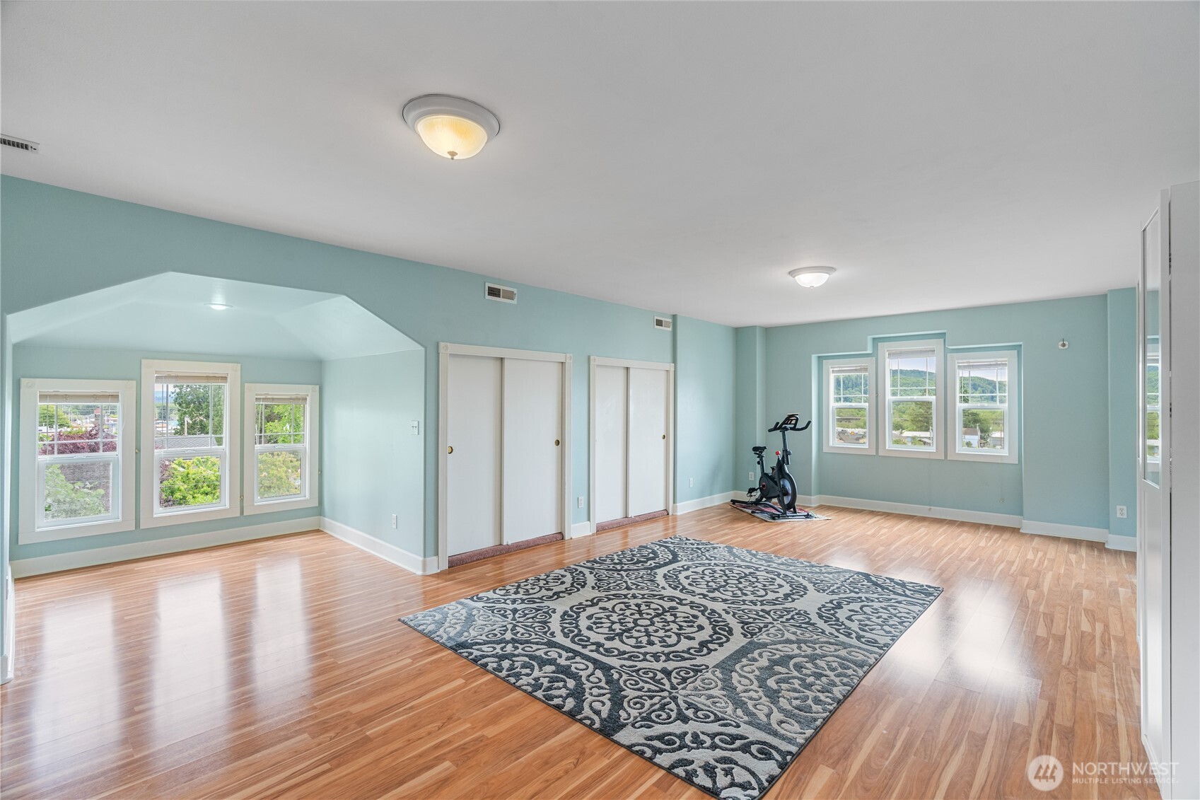 404 W Marcy Avenue Property Photo 31
