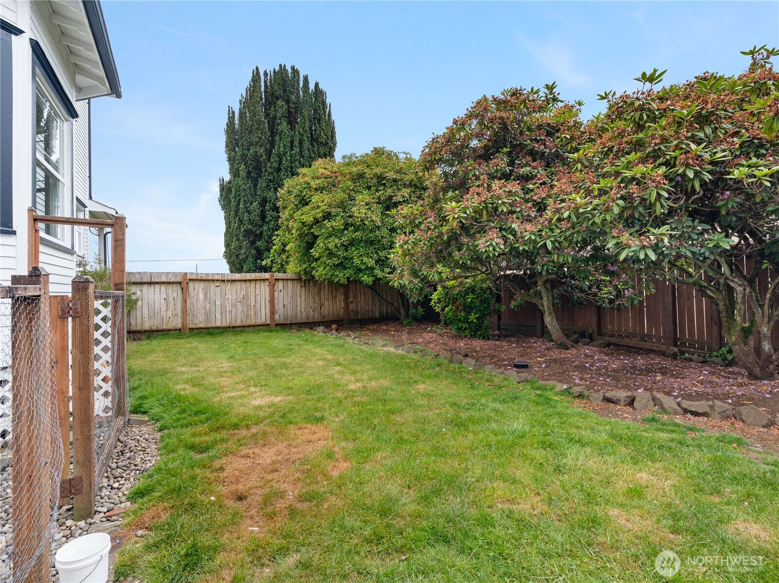 404 W Marcy Avenue Property Photo 35