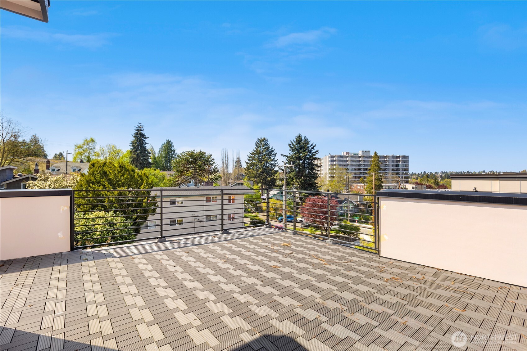 6544 D Latona Avenue Property Photo 13