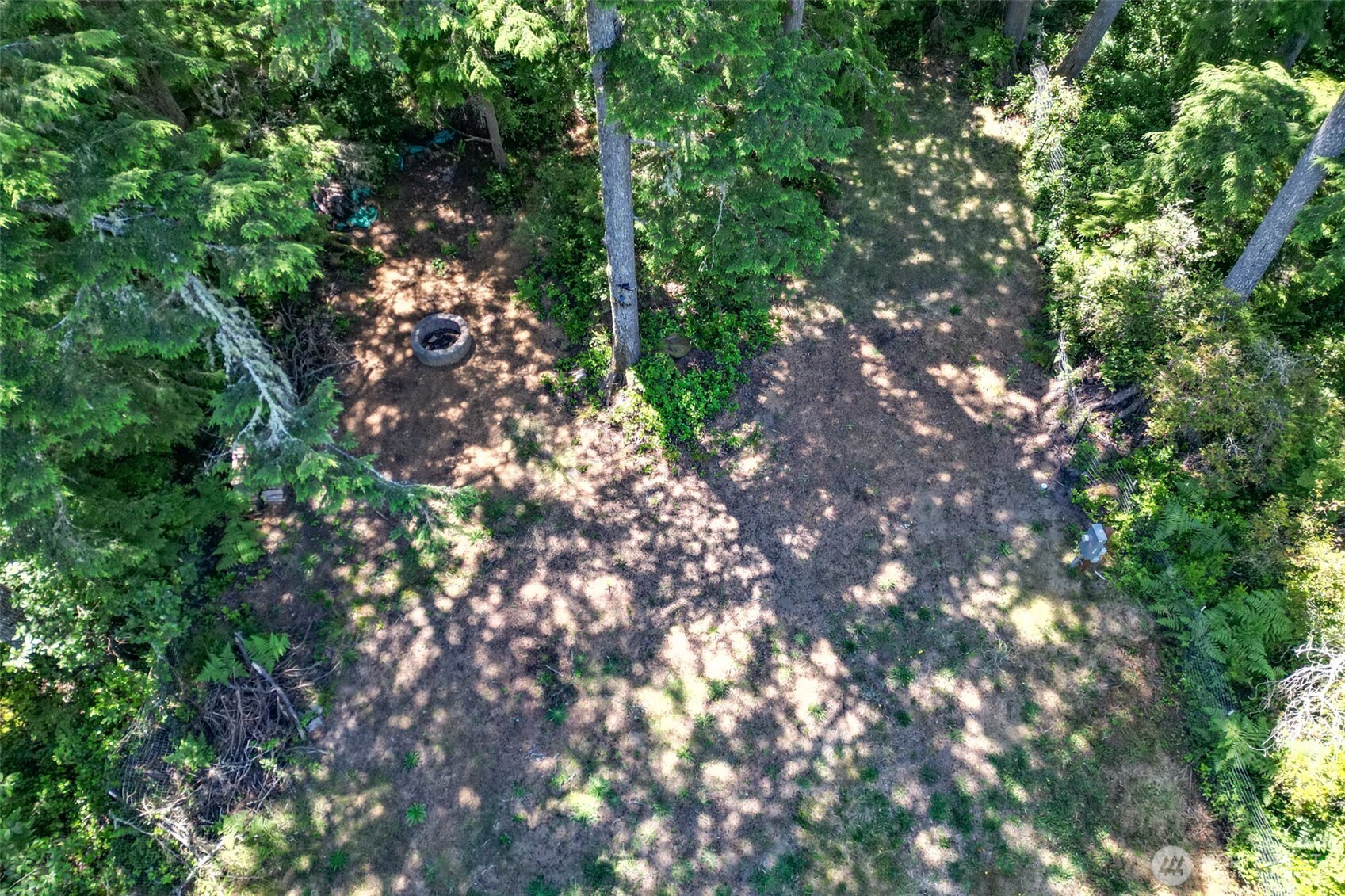727 Chenois Avenue Property Photo 1