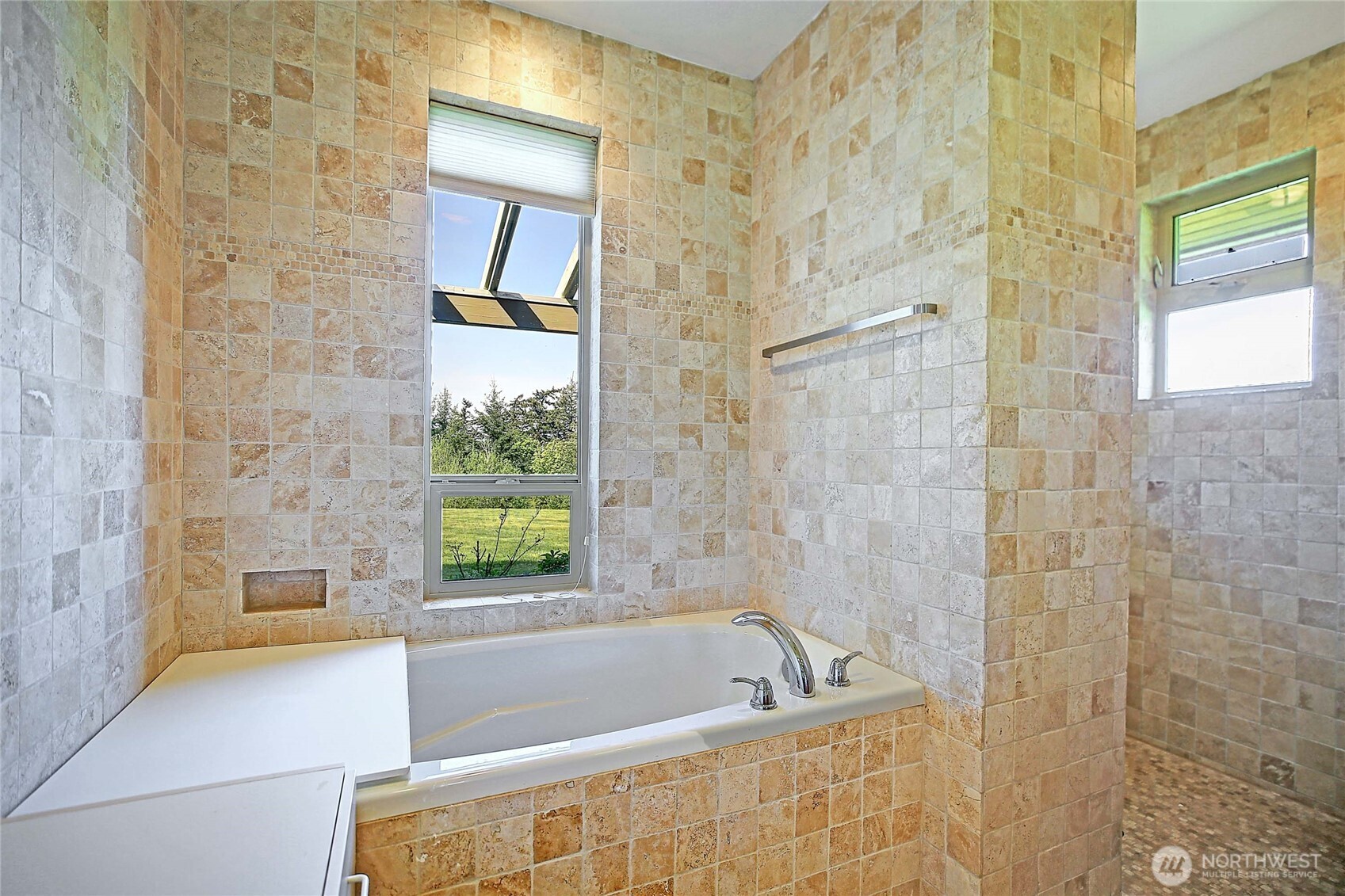 347 Ravenswood Lane Property Photo 17