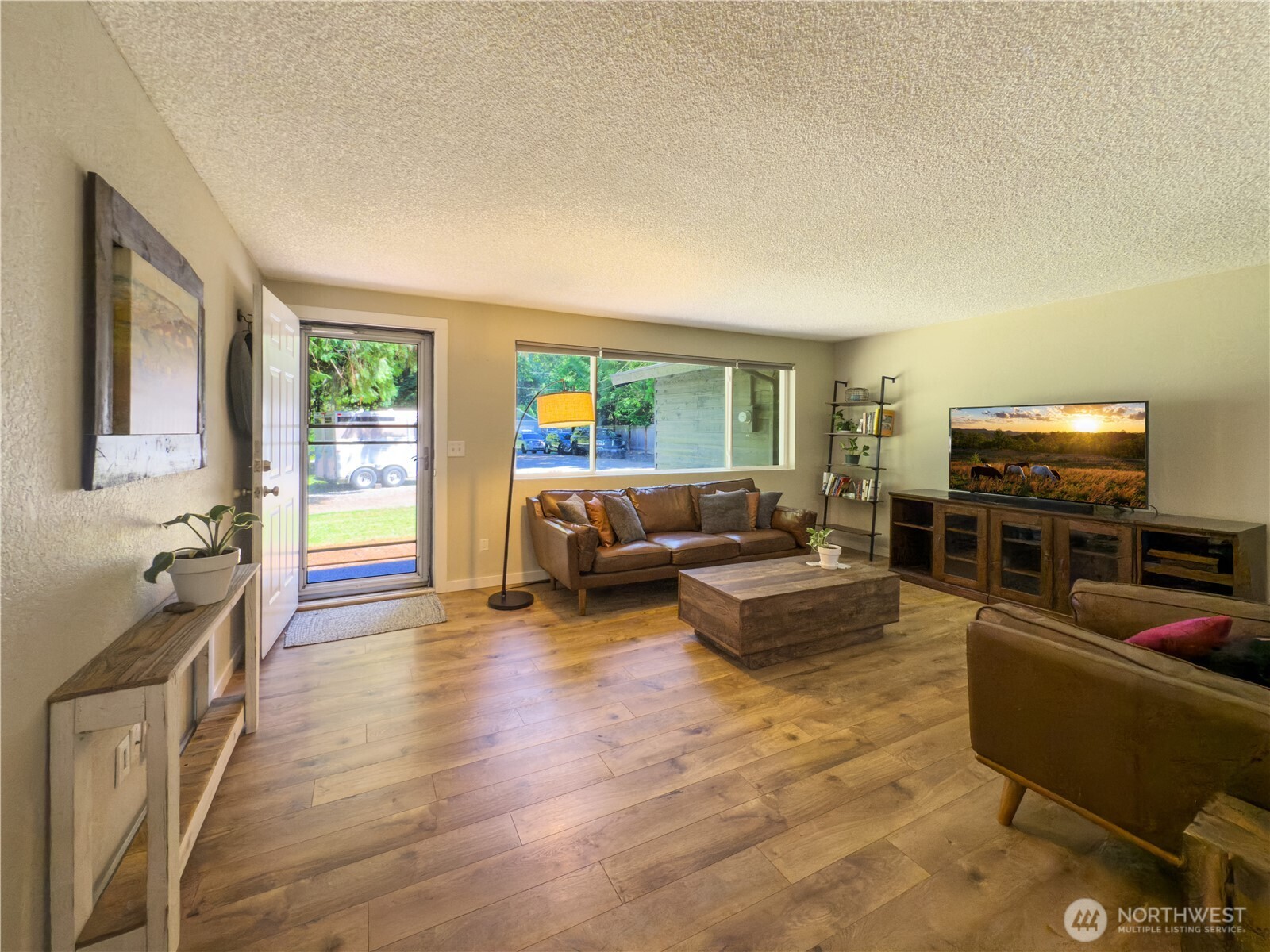 17714 Robinhood Lane Property Photo 2