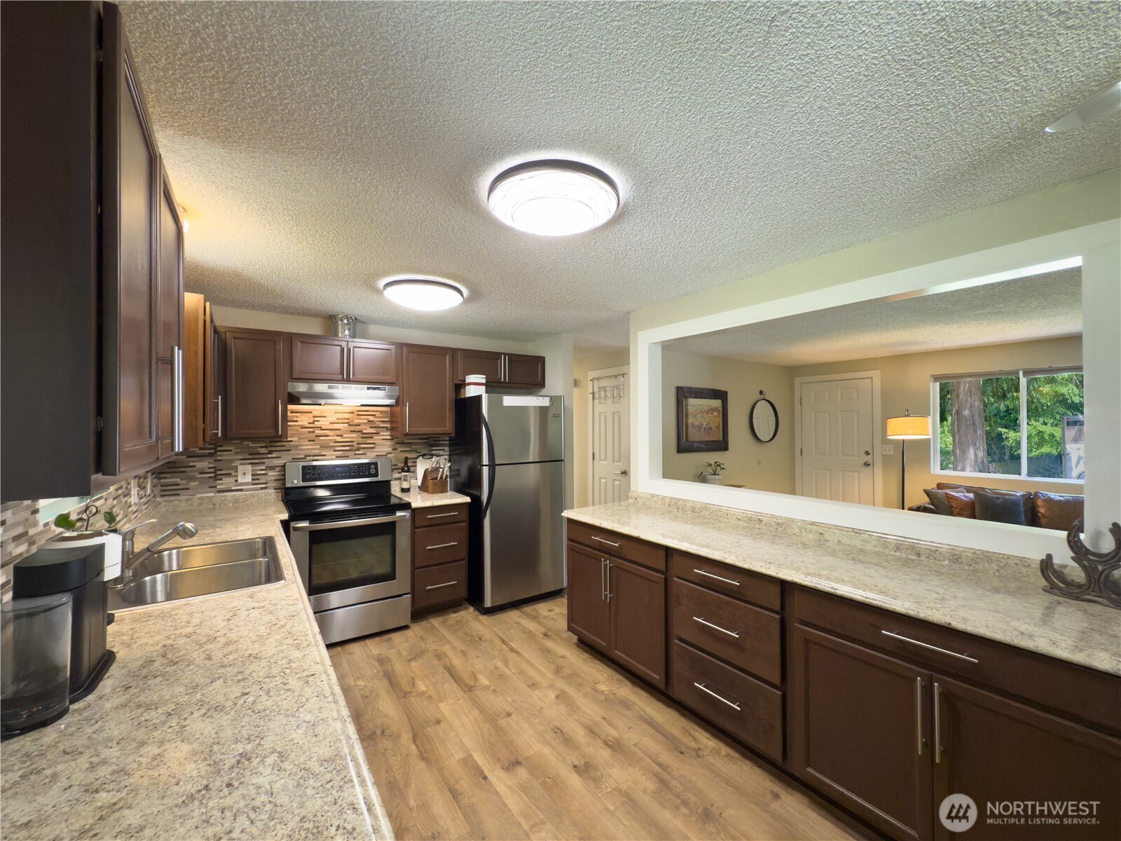 17714 Robinhood Lane Property Photo 8