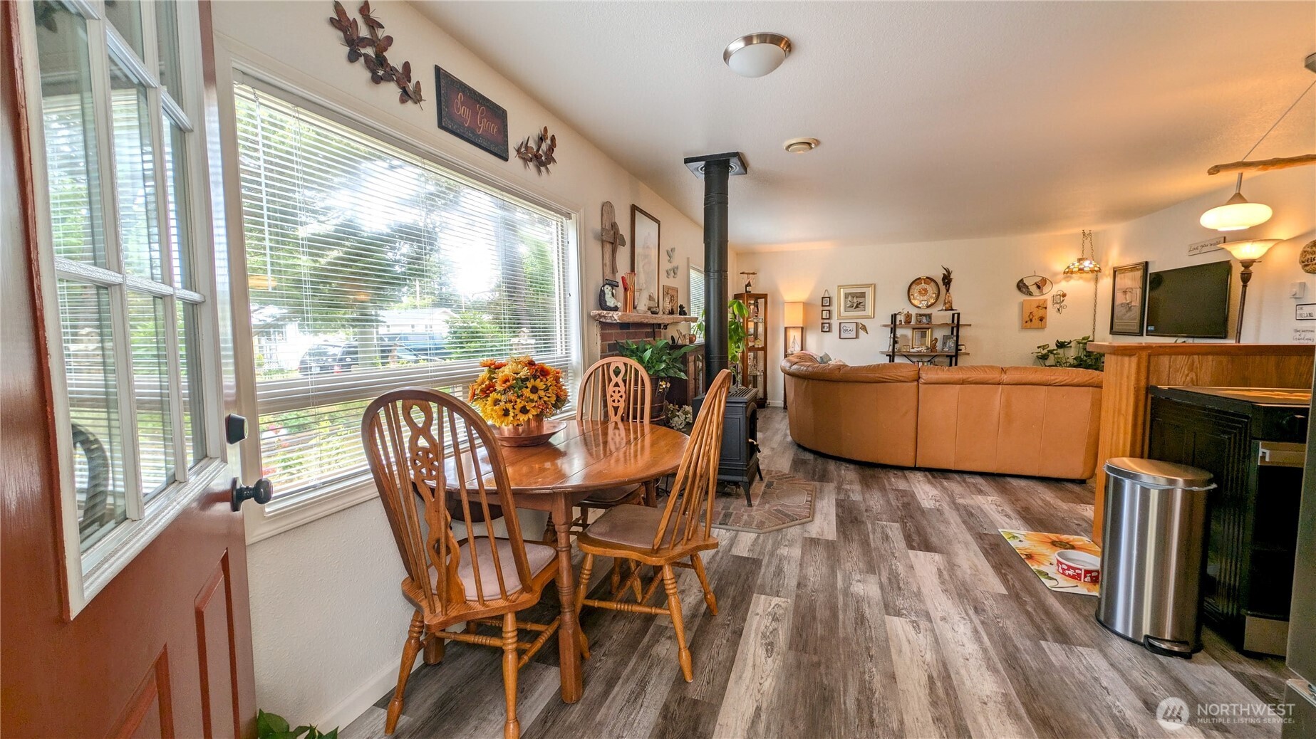 1215 273rd Place Property Photo 8
