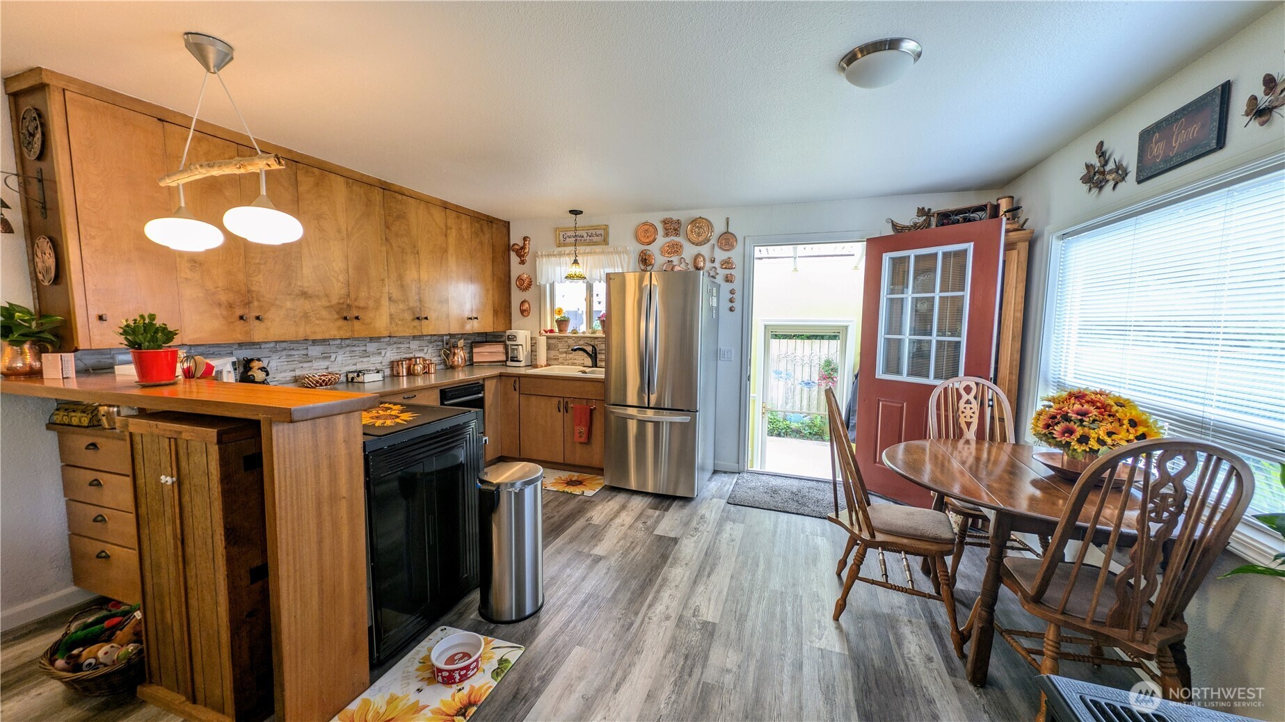 1215 273rd Place Property Photo 11