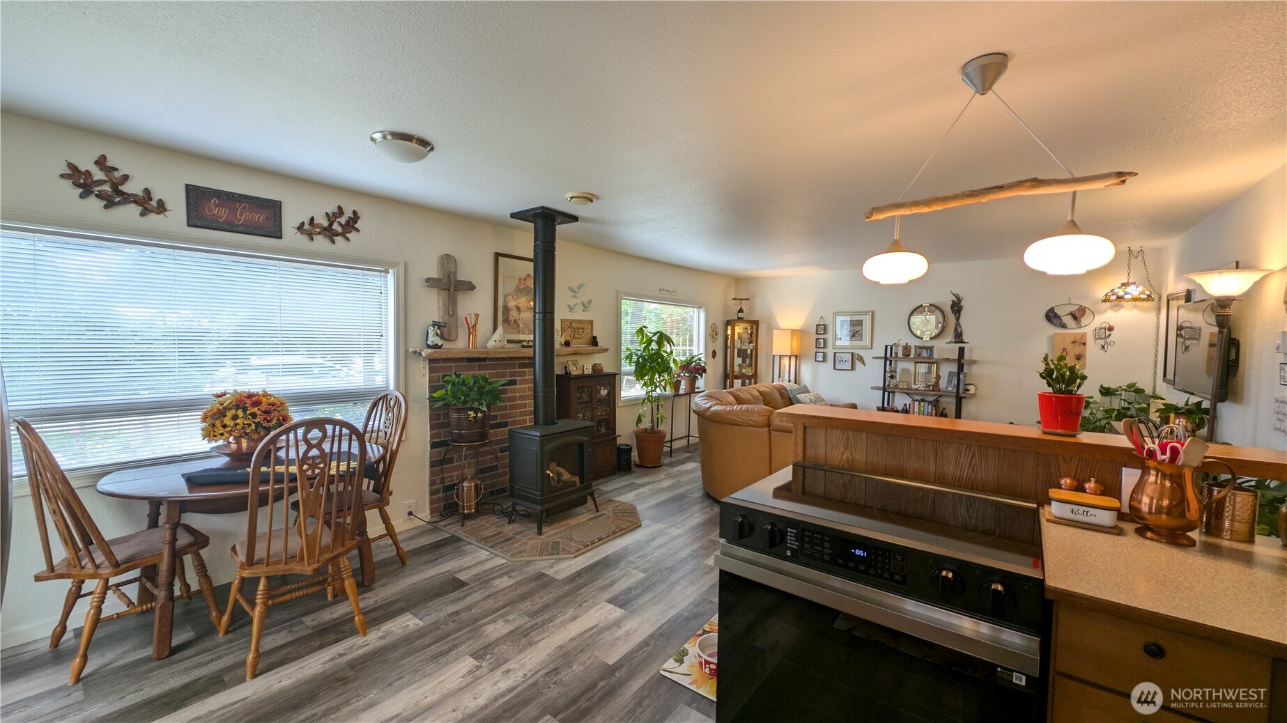 1215 273rd Place Property Photo 14