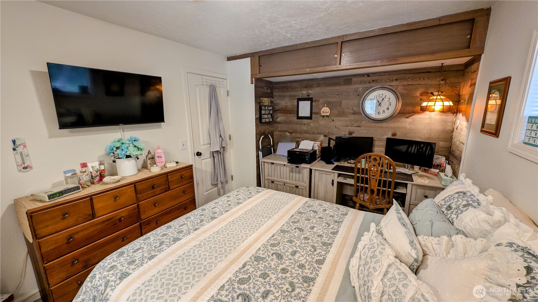 1215 273rd Place Property Photo 19