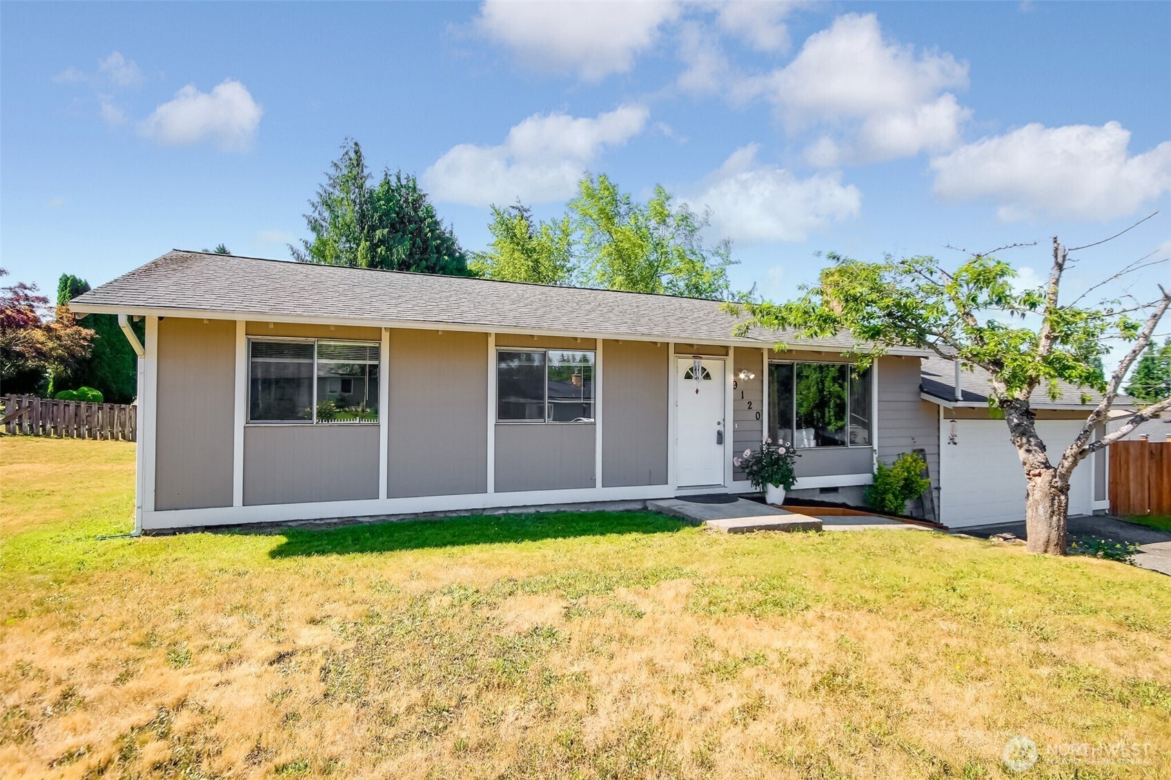 9120 8th Street Property Photo 1