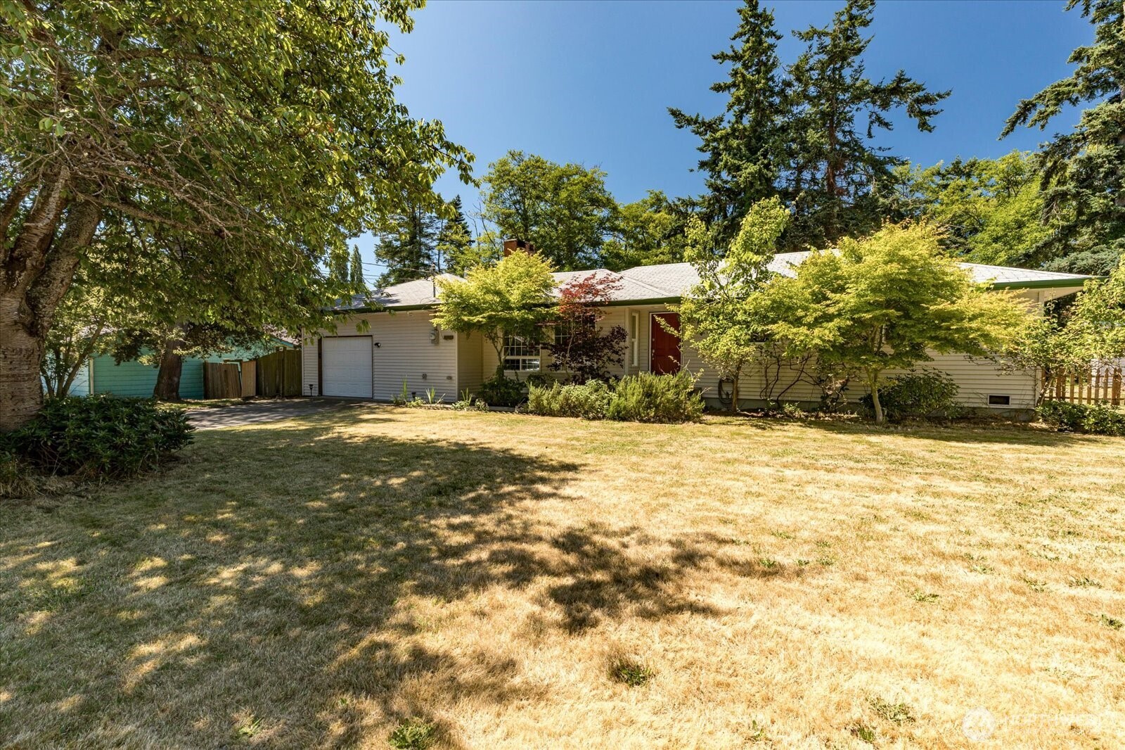 867 Walker Avenue Property Photo 3