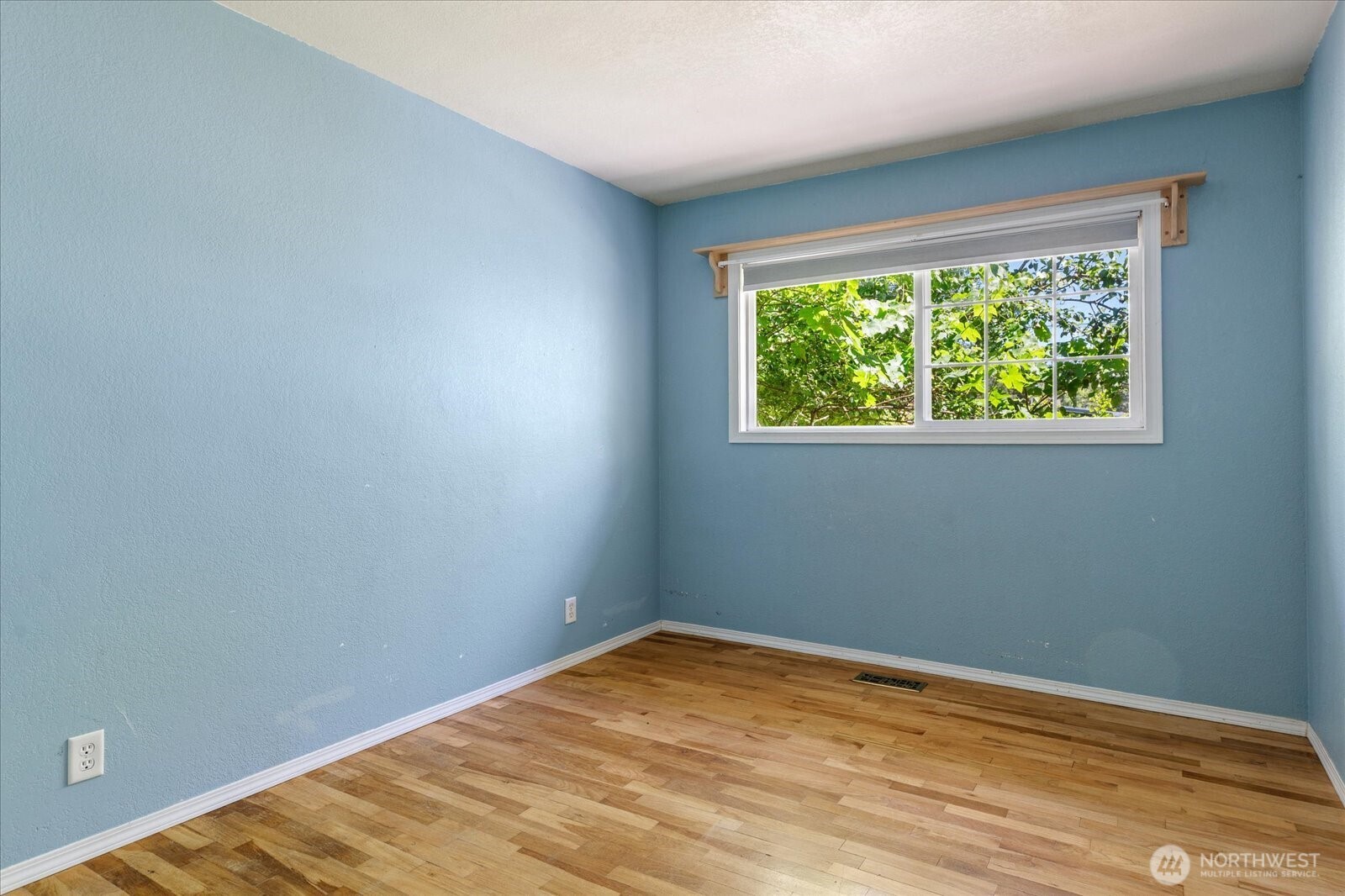 867 Walker Avenue Property Photo 14
