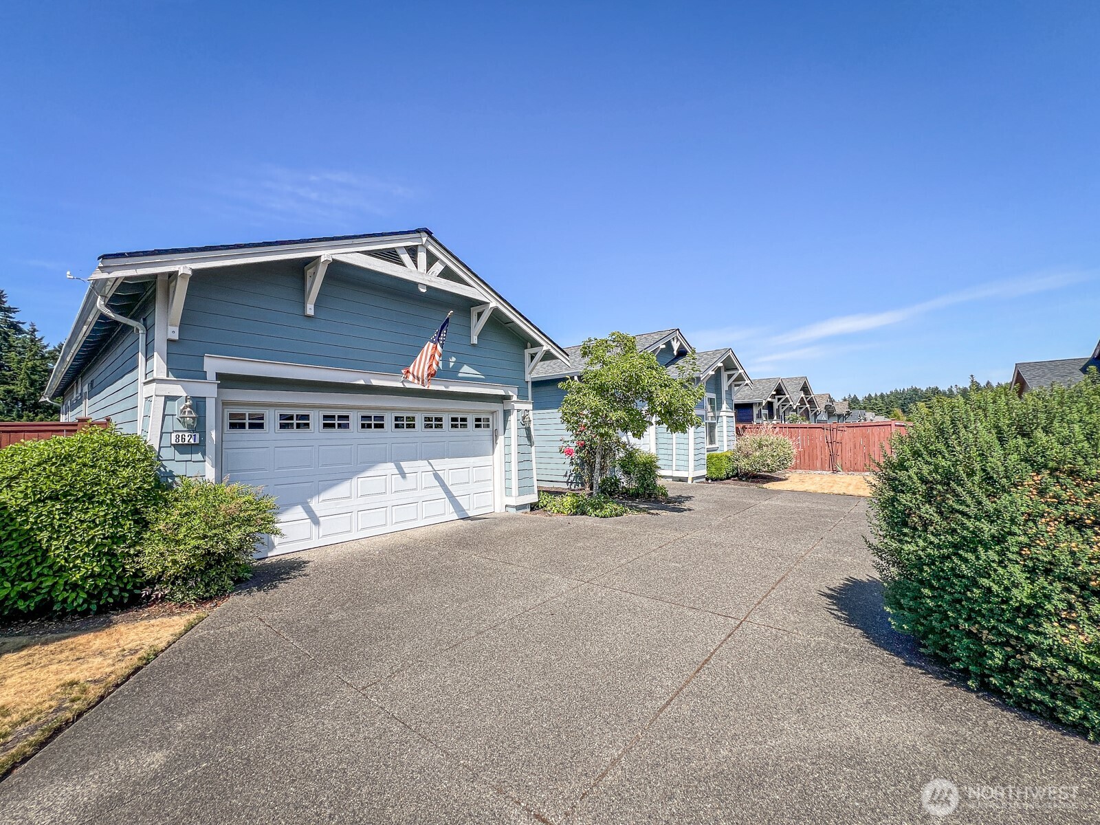 8621 Bainbridge Loop Property Photo 1