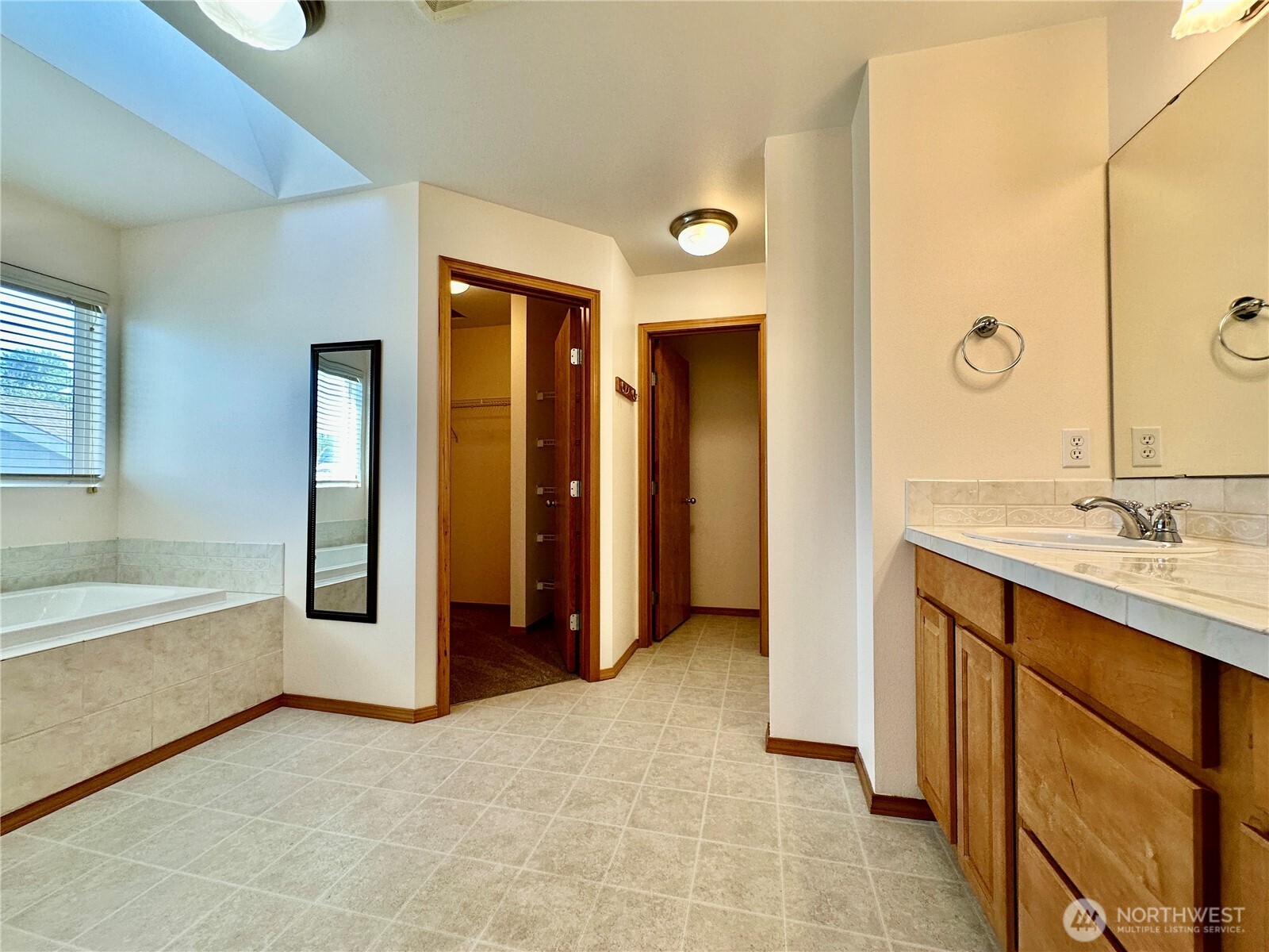 807 Williams Street Property Photo 15