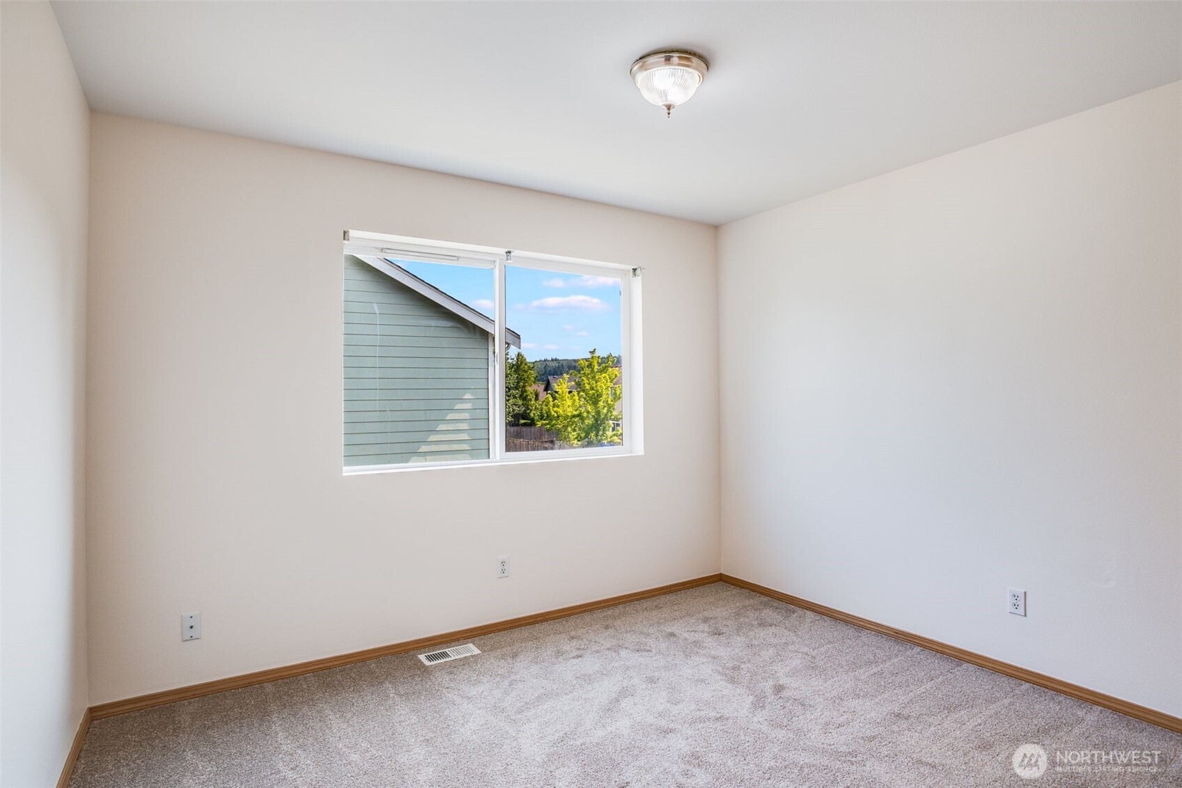 807 Williams Street Property Photo 22