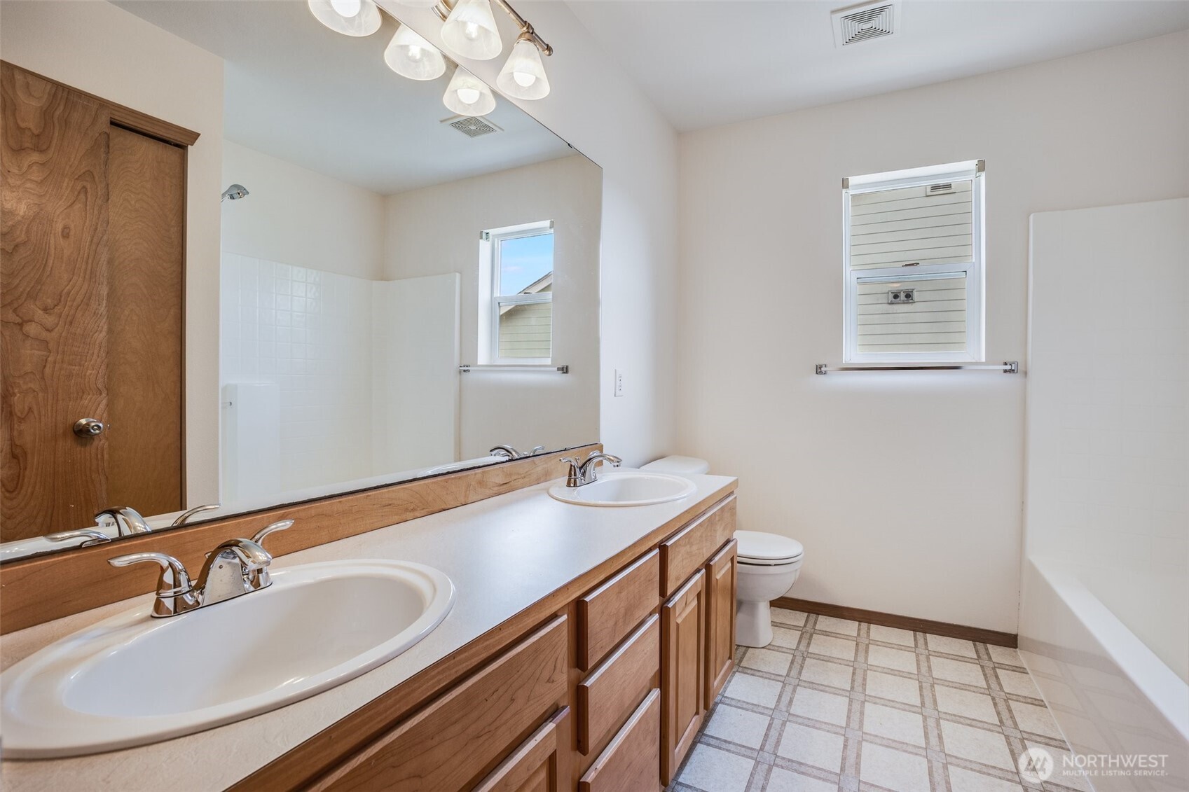 807 Williams Street Property Photo 23