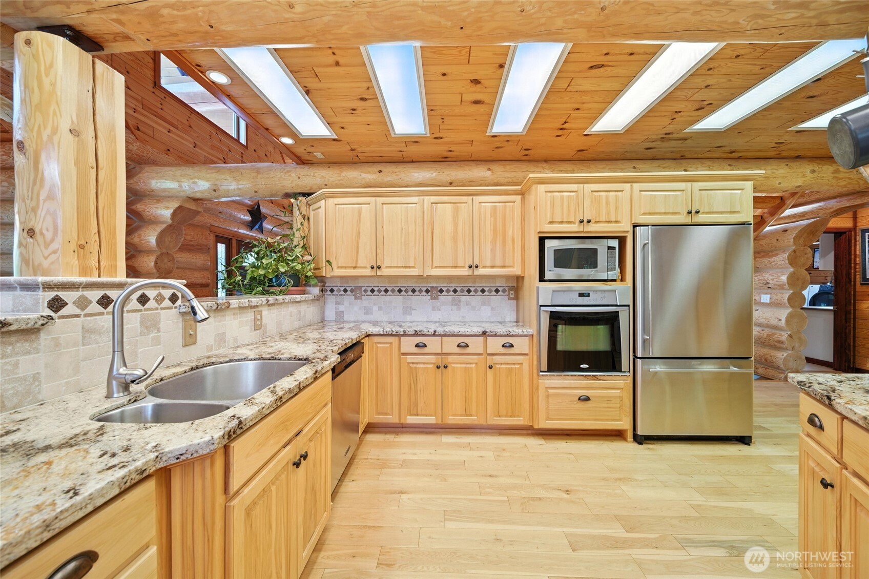 1025 Orchard Street Property Photo 12