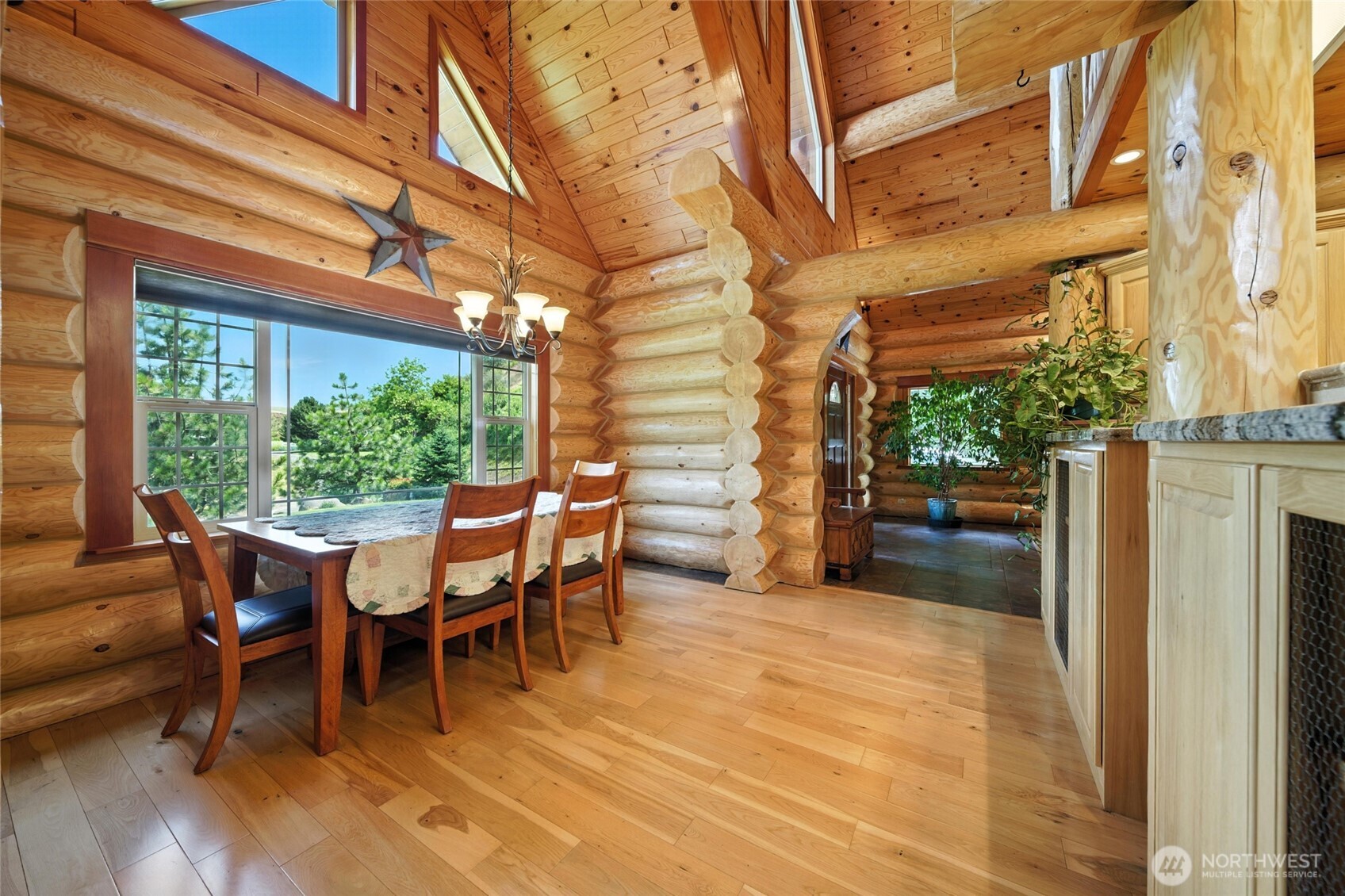 1025 Orchard Street Property Photo 13