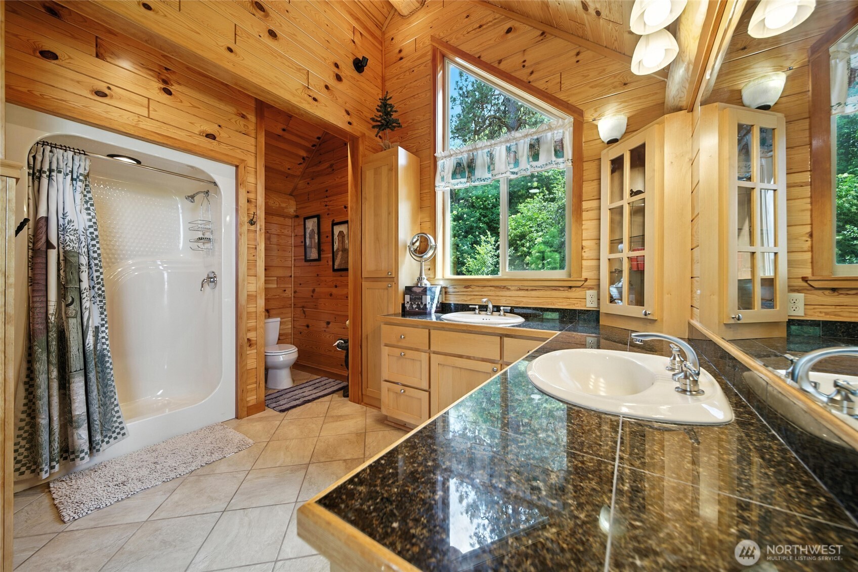 1025 Orchard Street Property Photo 17