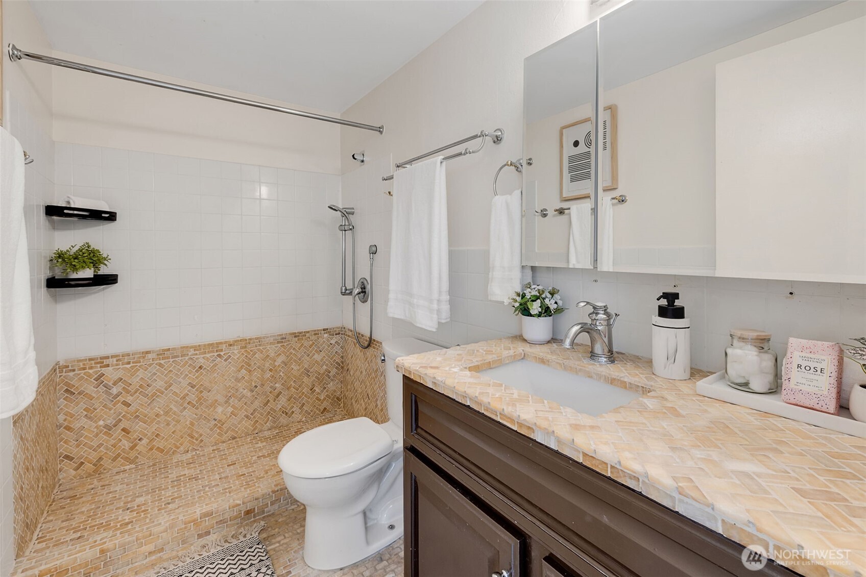 1200 Boylston Ave 901 Property Photo 20
