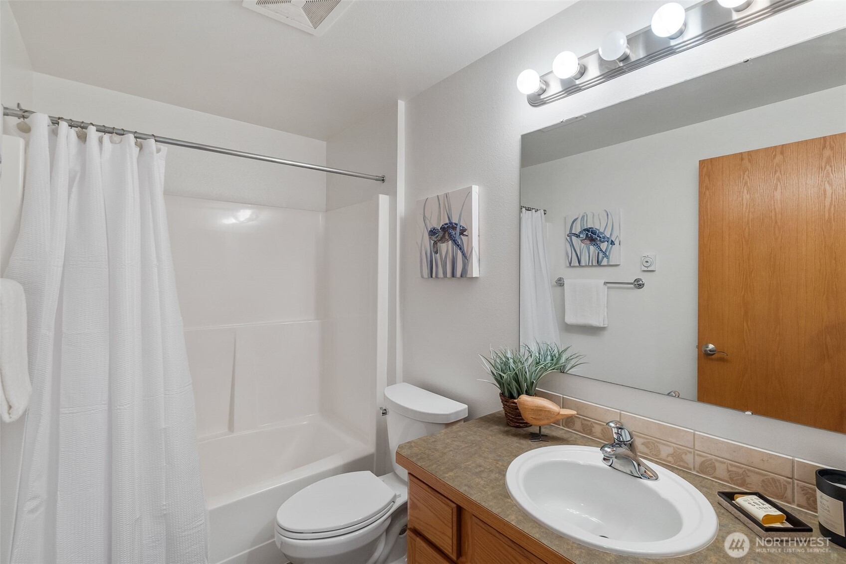 708 Sea Vista Lane Property Photo 17