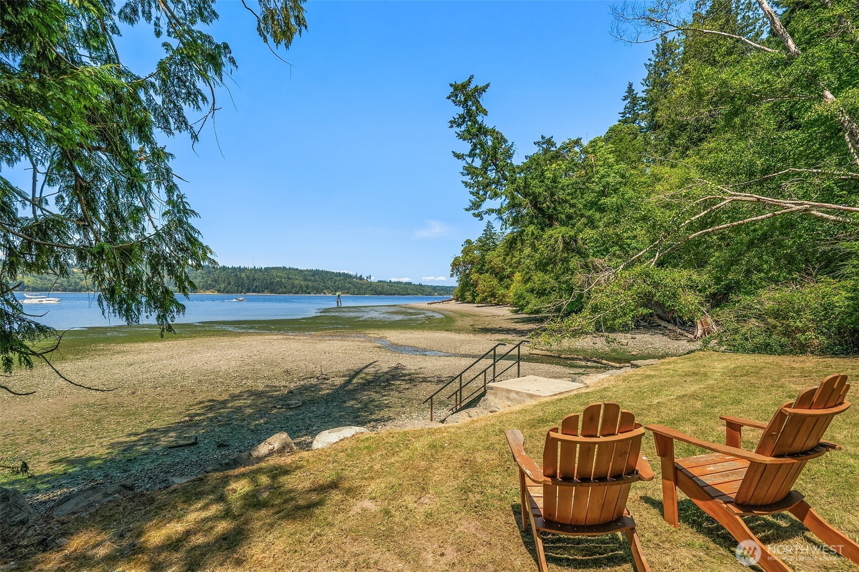 16305 Crescent Drive Property Photo 1