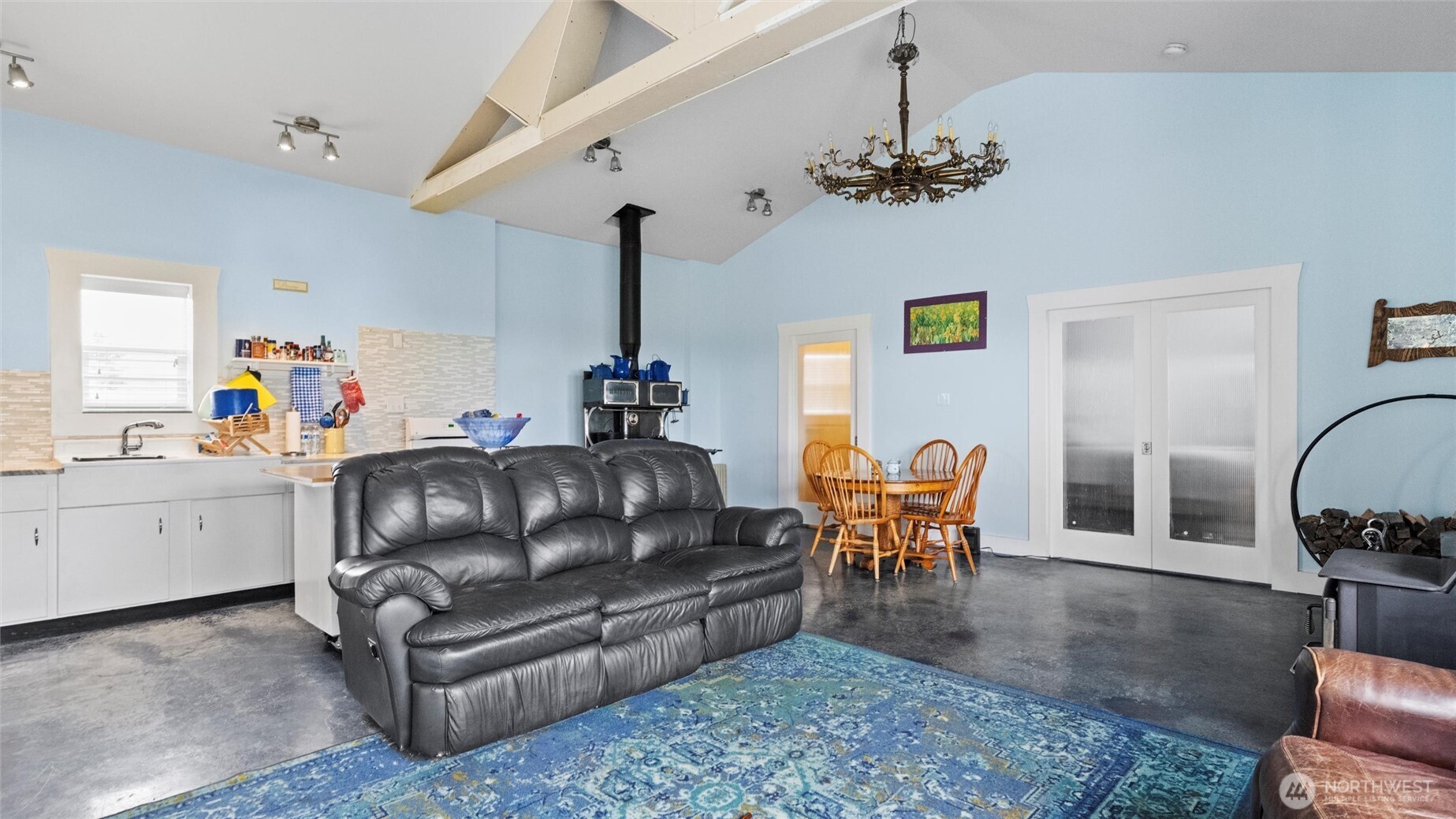 588 Reservoir Lane Property Photo 14