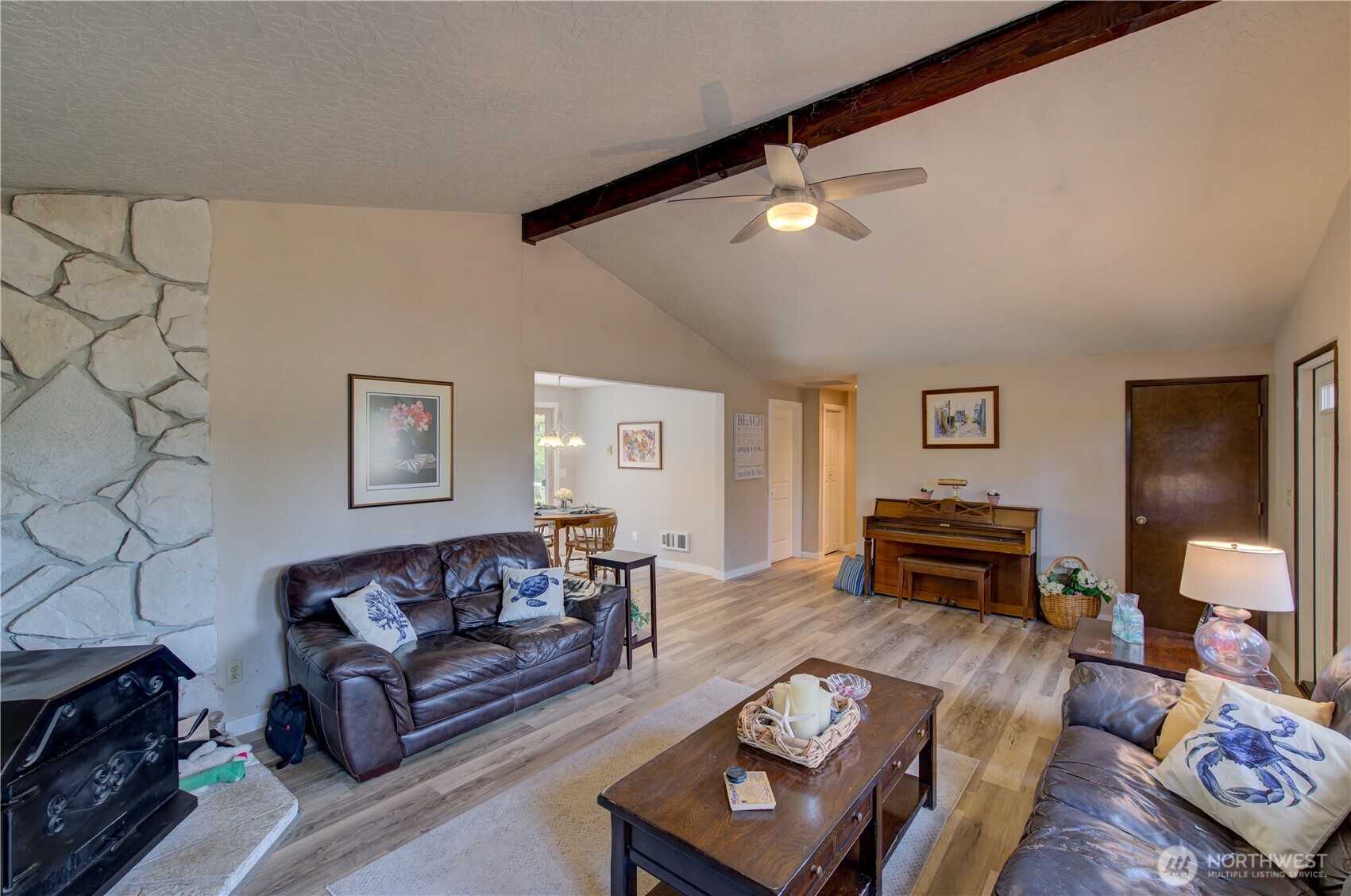 27521 U Street Property Photo 7