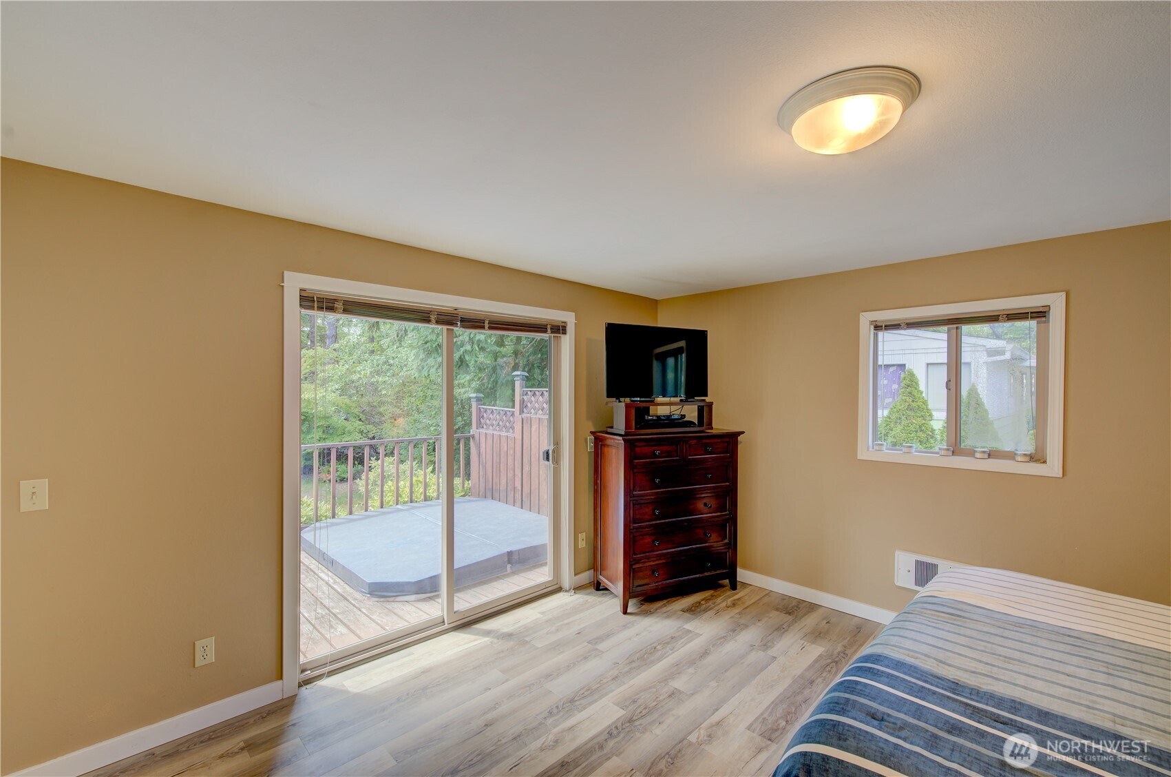 27521 U Street Property Photo 17