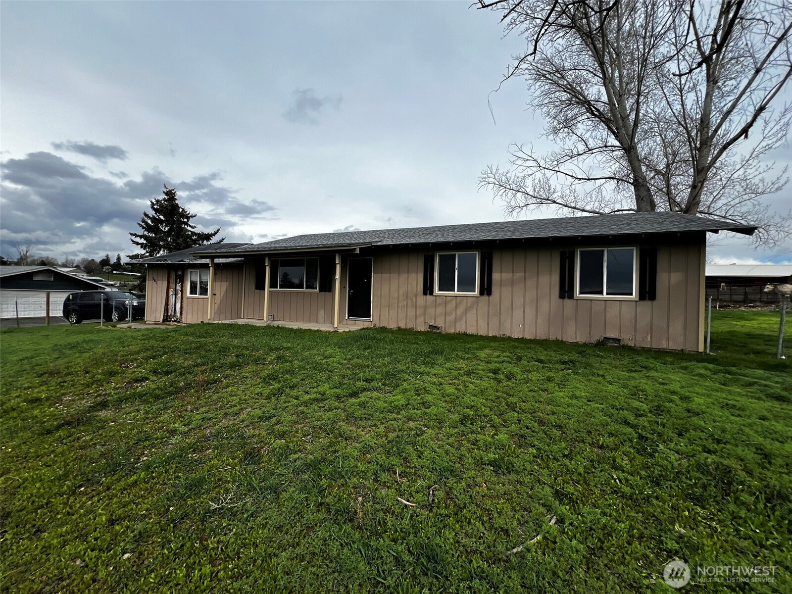 161 Whites Place Property Photo 1
