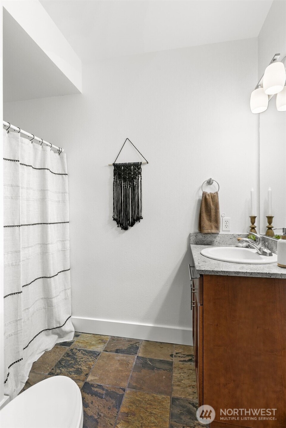 5955 Delridge Way Property Photo 16