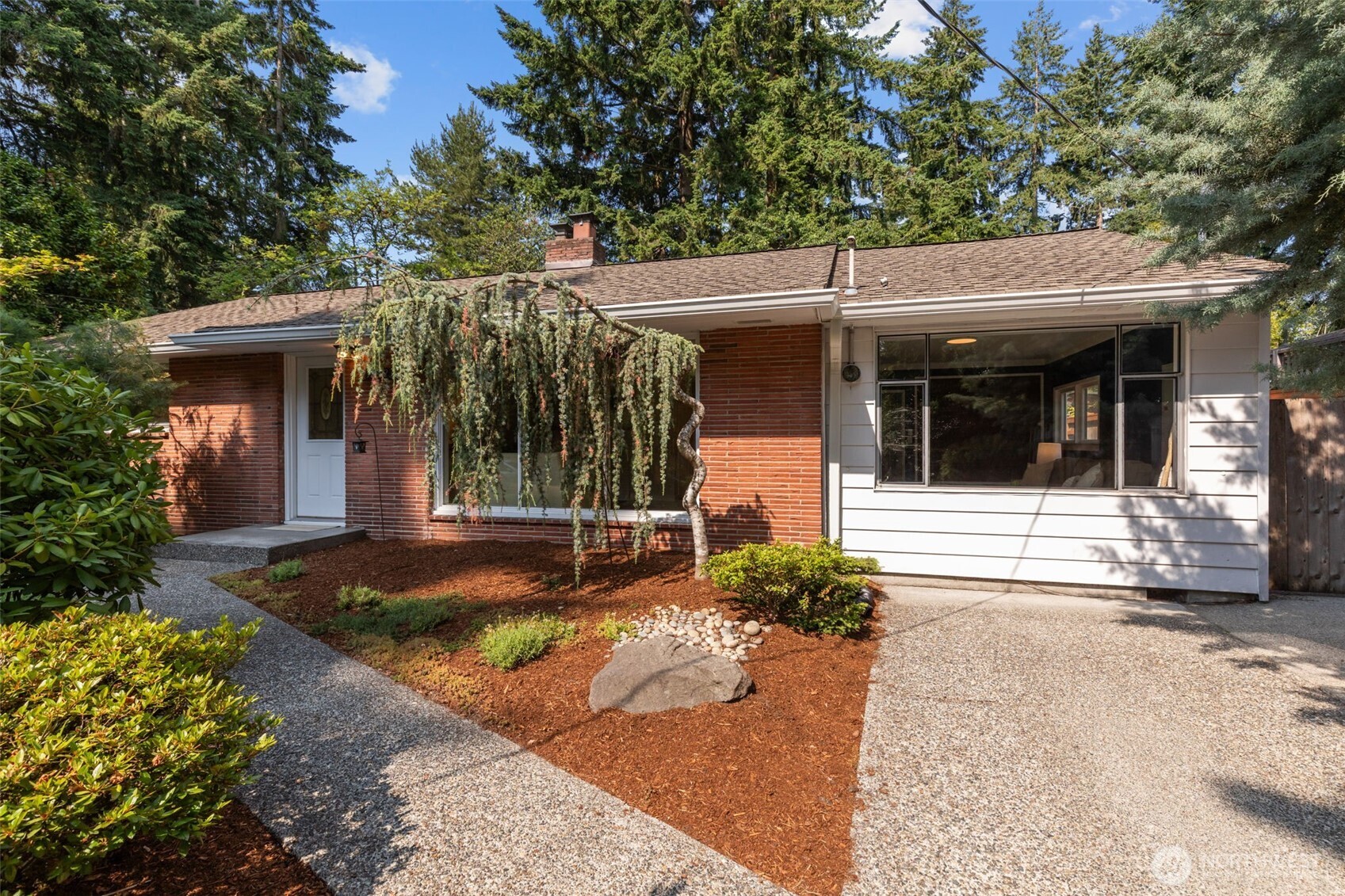 13523 23rd Place Property Photo 2
