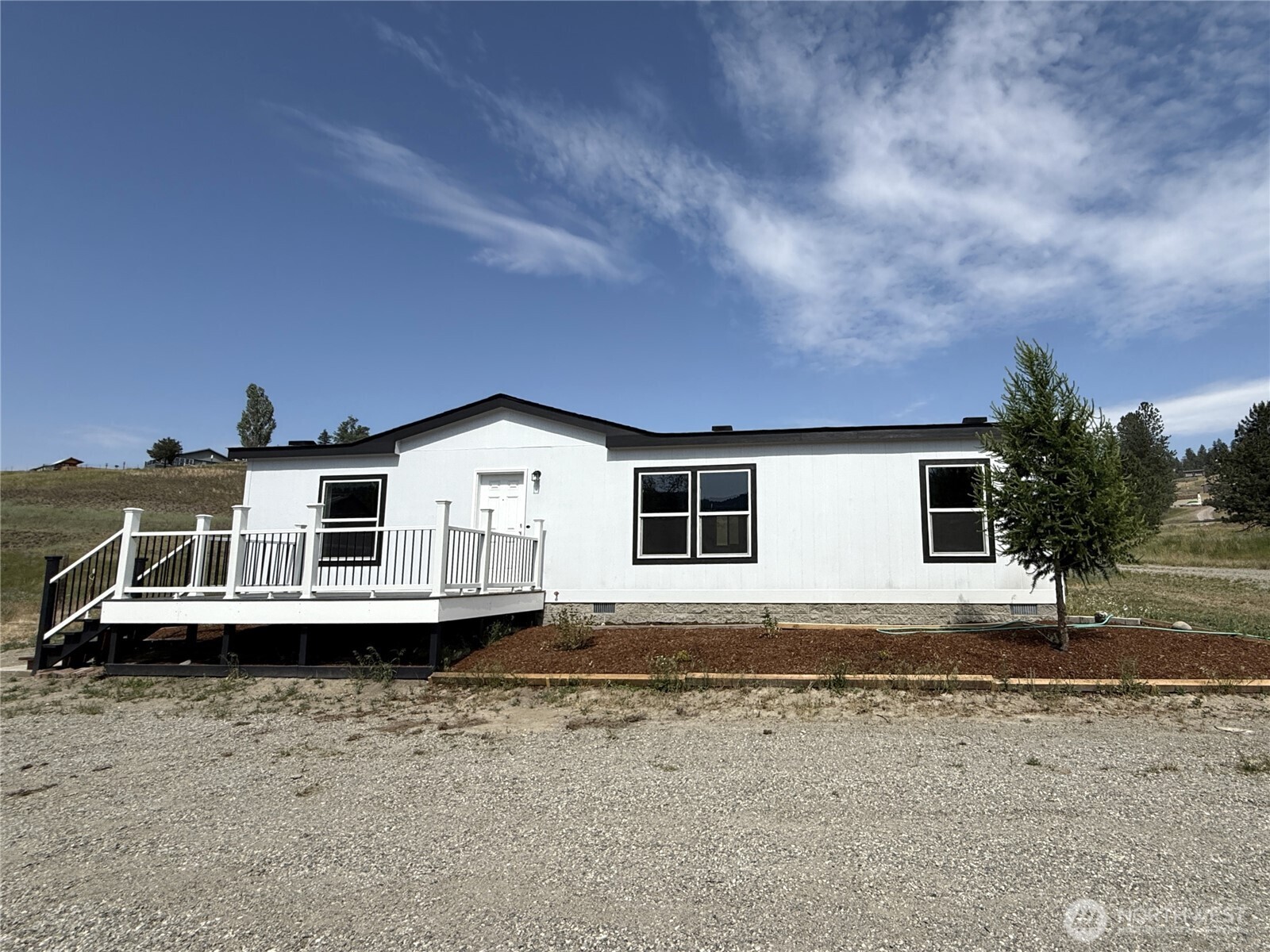 8 Mallard Lane Property Photo 1