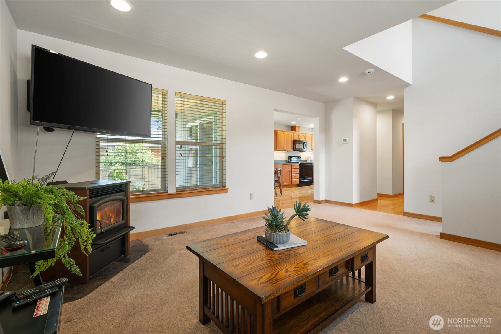 4390 Dyes Inlet Road Property Photo 8