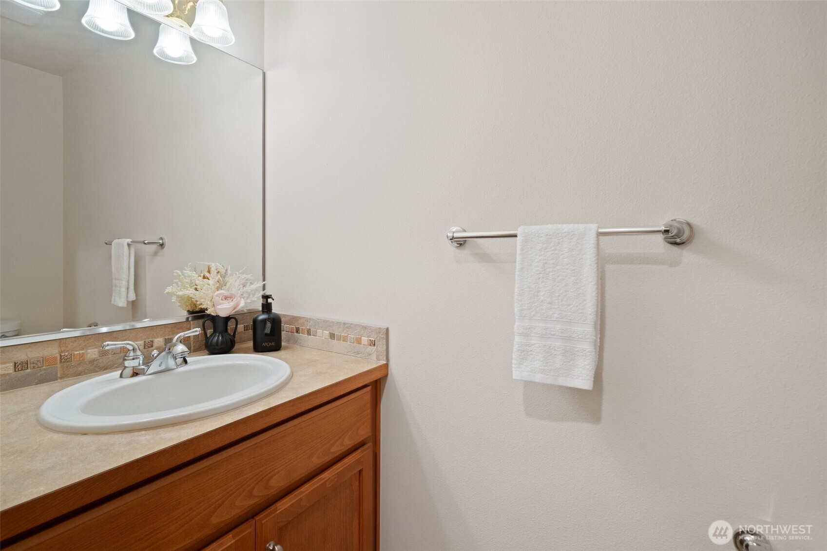 4390 Dyes Inlet Road Property Photo 15
