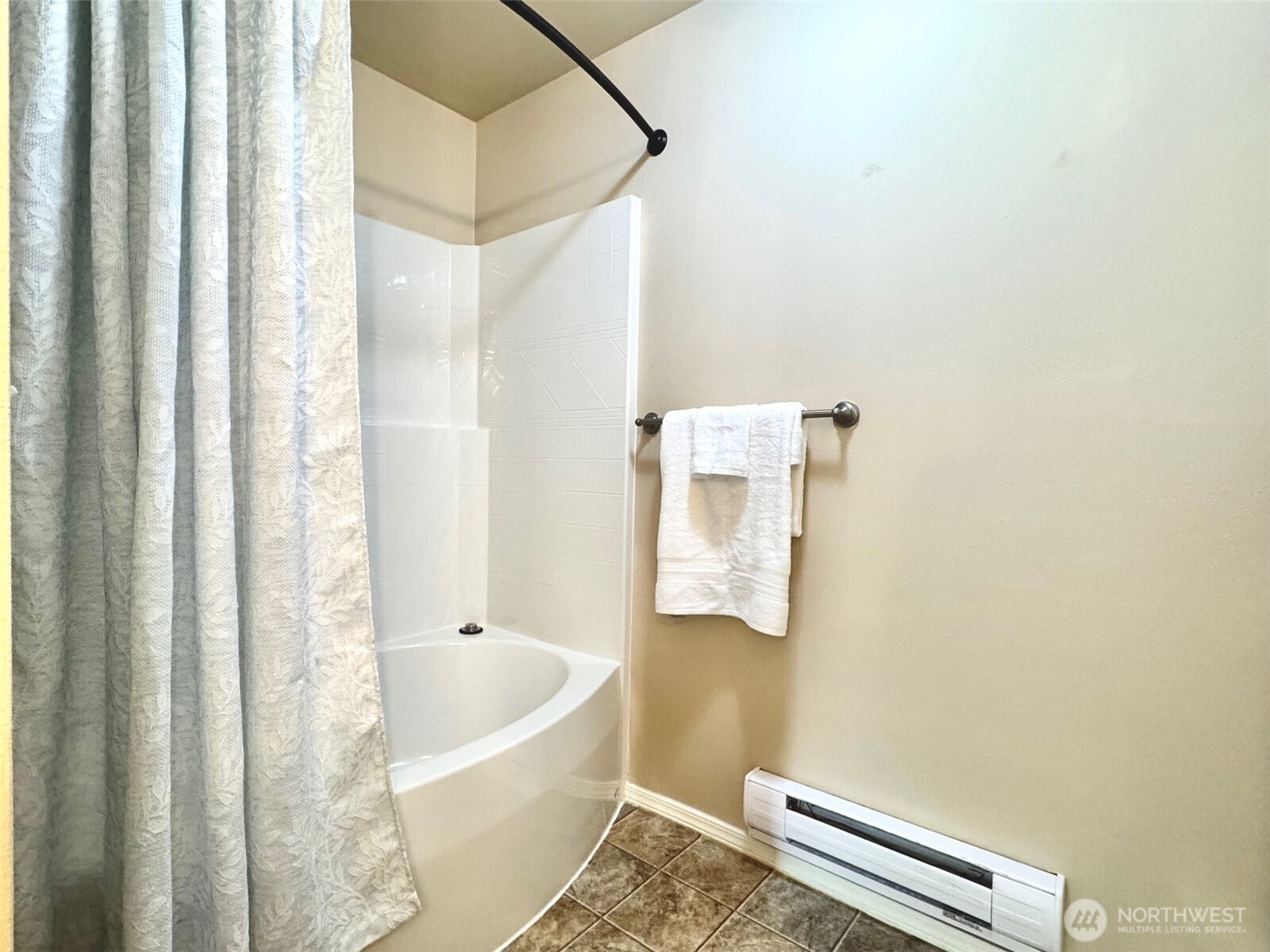 14007 69th Drive W2 Property Photo 14