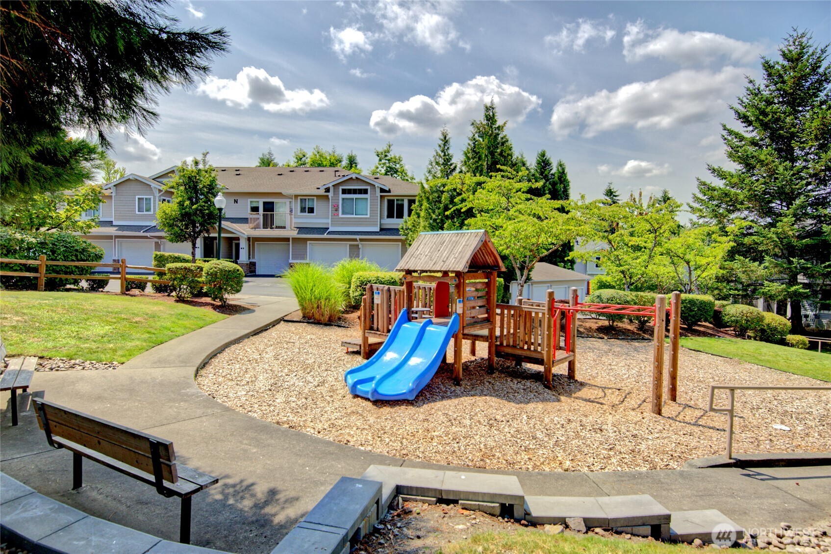 14007 69th Drive W2 Property Photo 32