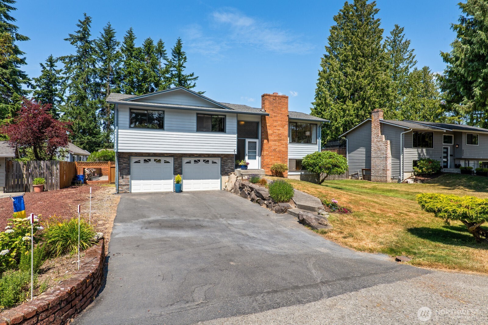 8815 221st Place Property Photo 1