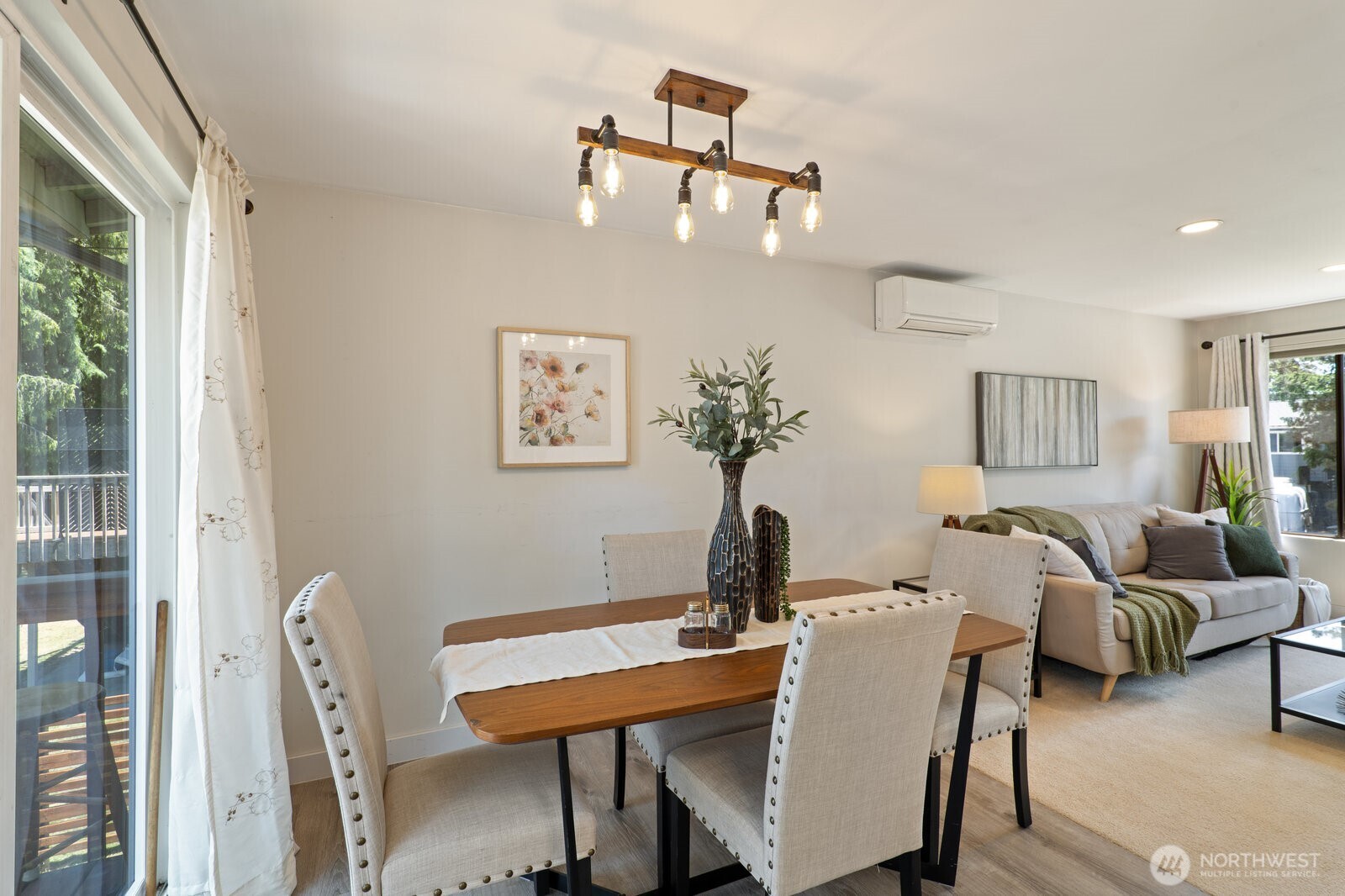 8815 221st Place Property Photo 10