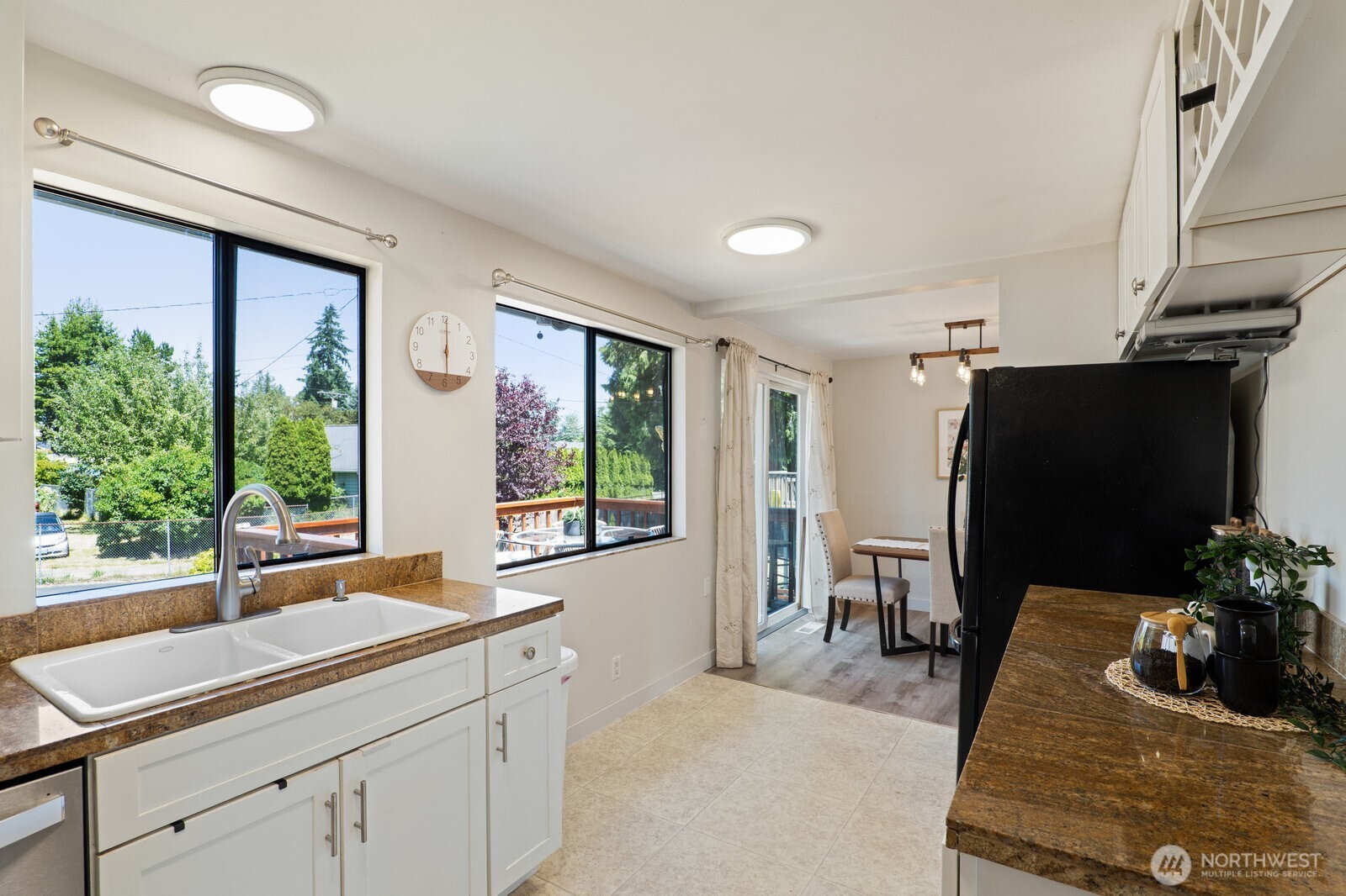 8815 221st Place Property Photo 14