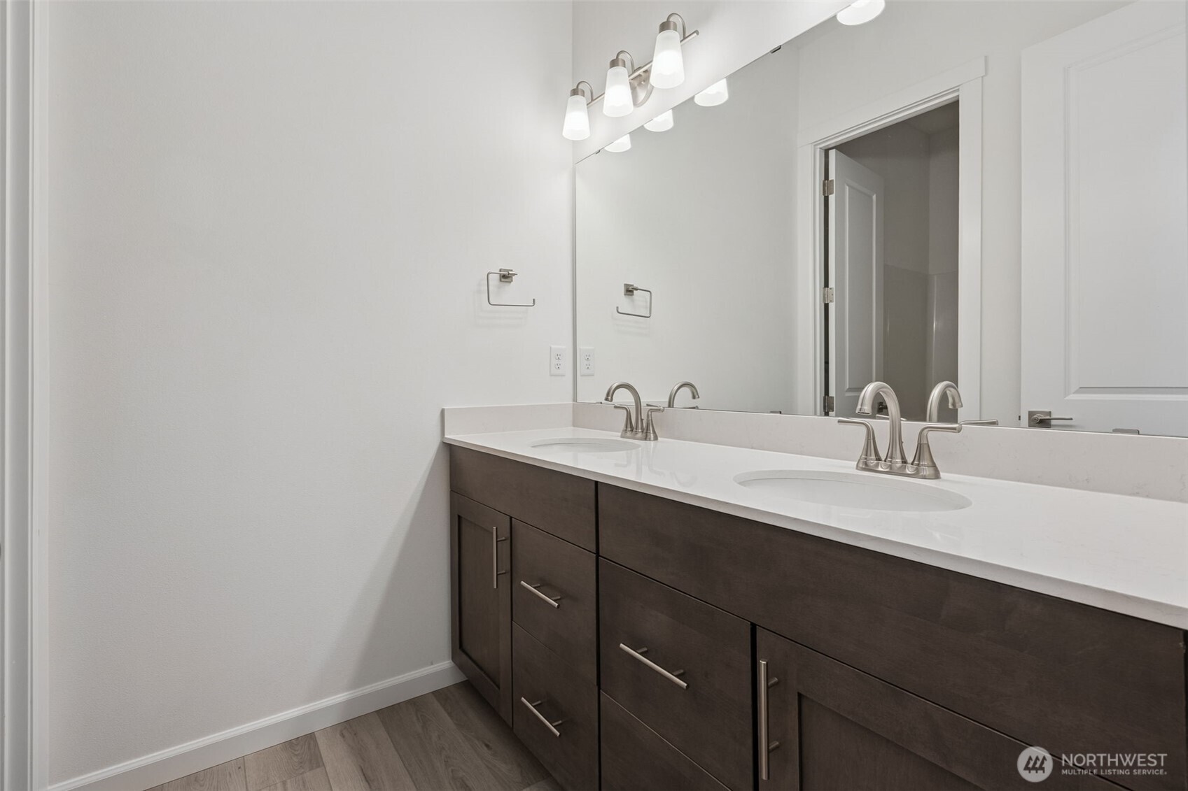 959 Lucas Avenue 15 Property Photo 4