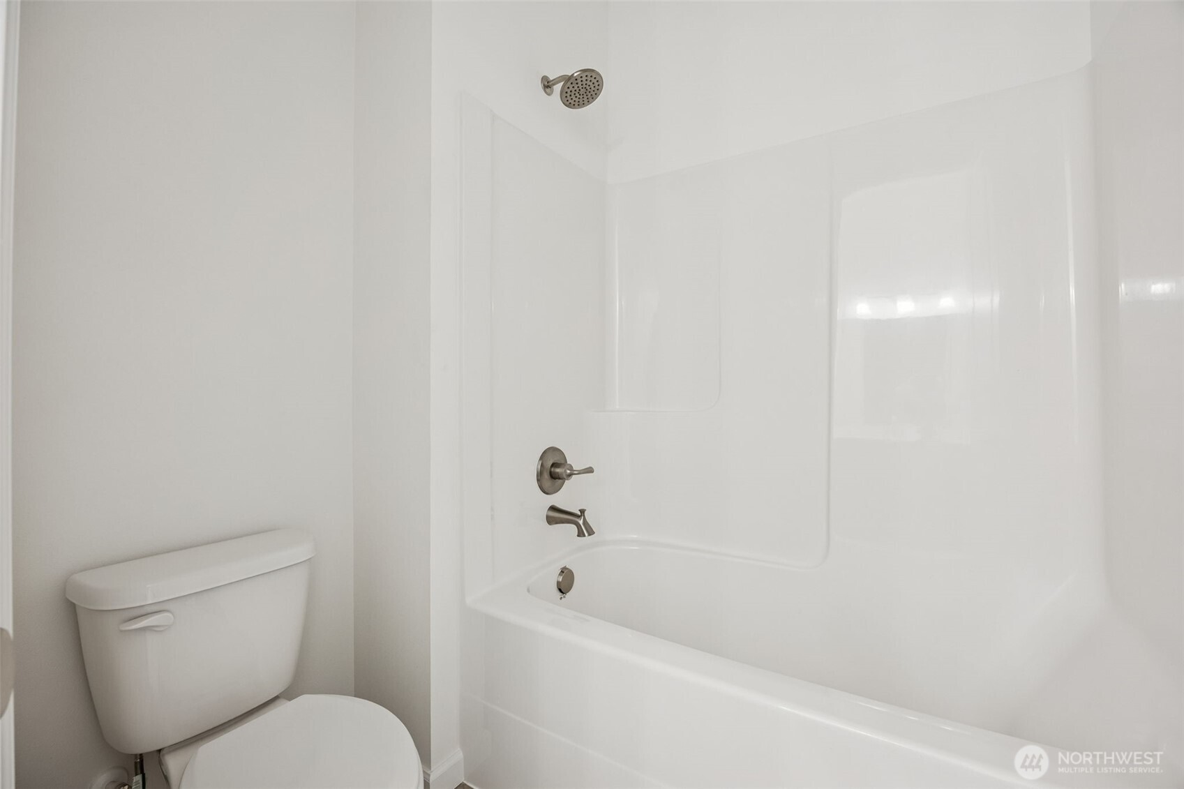 959 Lucas Avenue 15 Property Photo 5