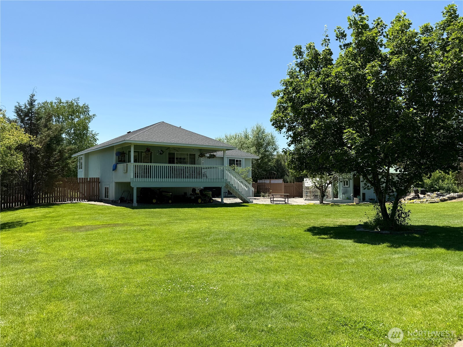 16 River Overlook Street Property Photo 2
