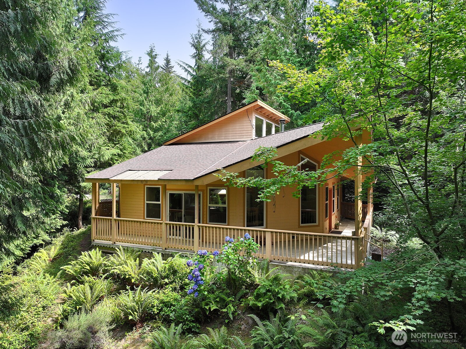 3048 Forest Lane Property Photo 1