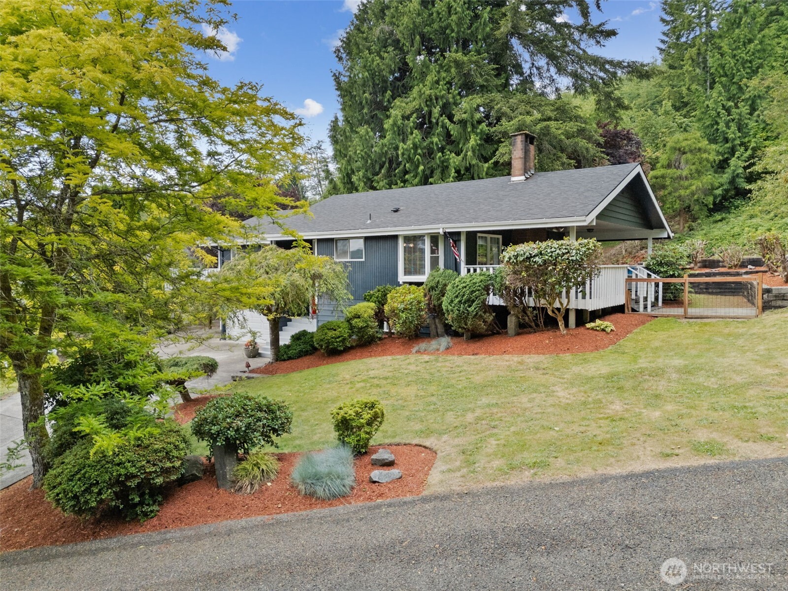 933 N Stephenson Property Photo 28