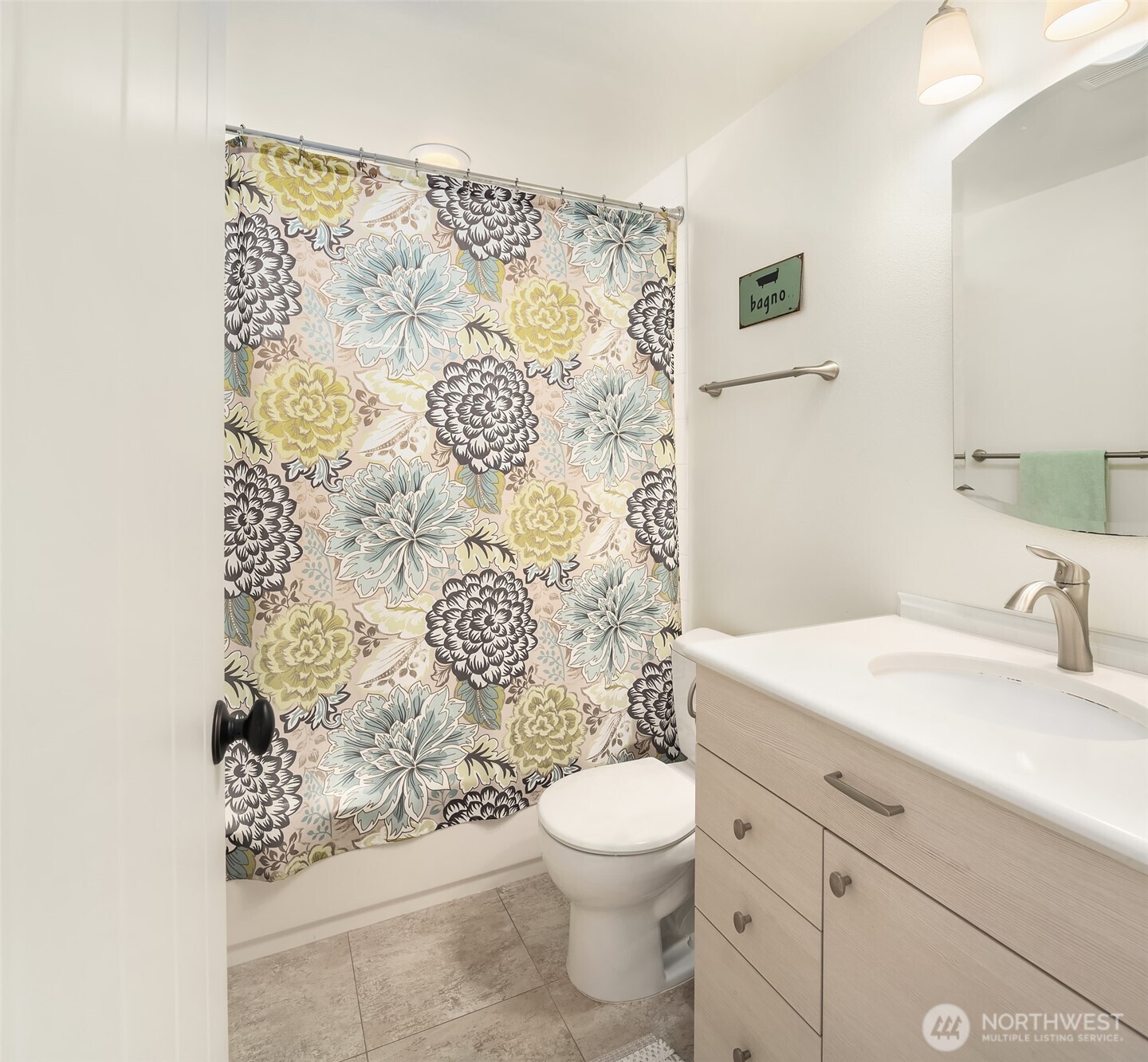 6032 40th Avenue Property Photo 10