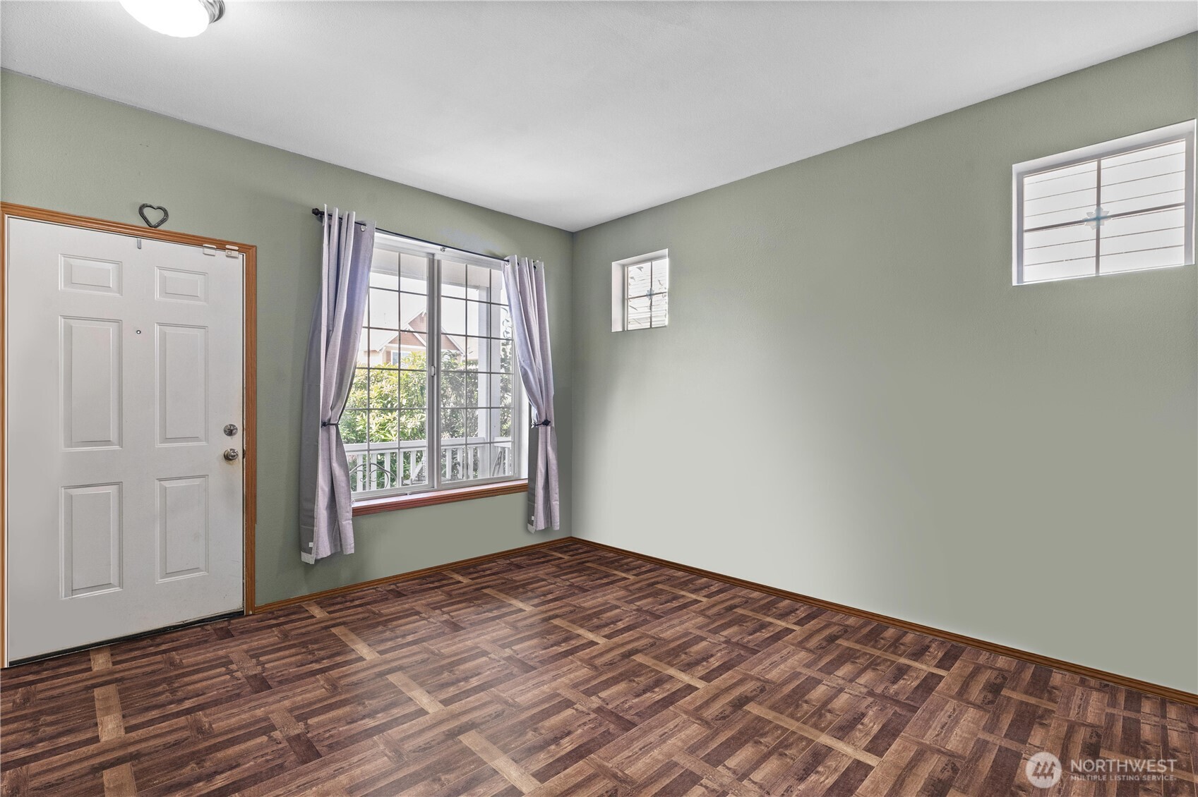 11402 185th Street Property Photo 8