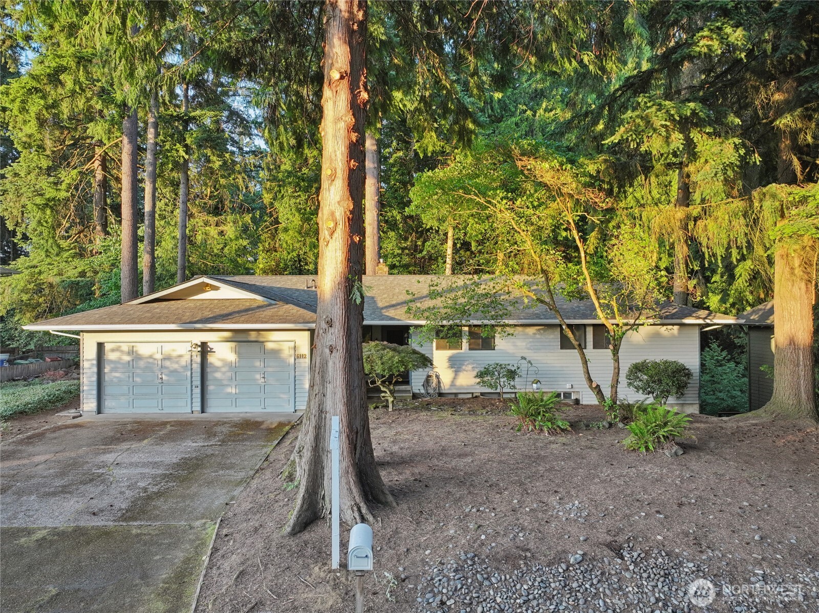 6112 Nw Bernie Drive Property Photo 1